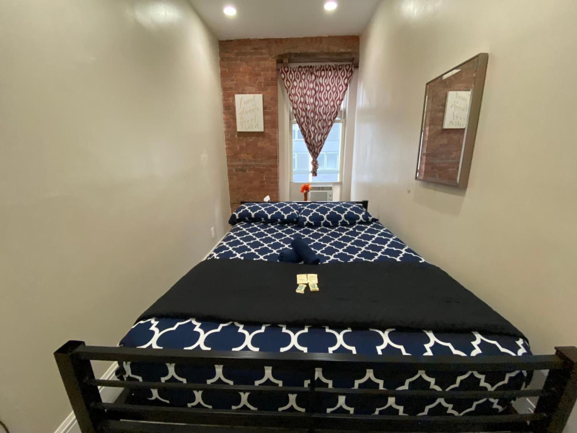 Apartment With Shared Bathroom