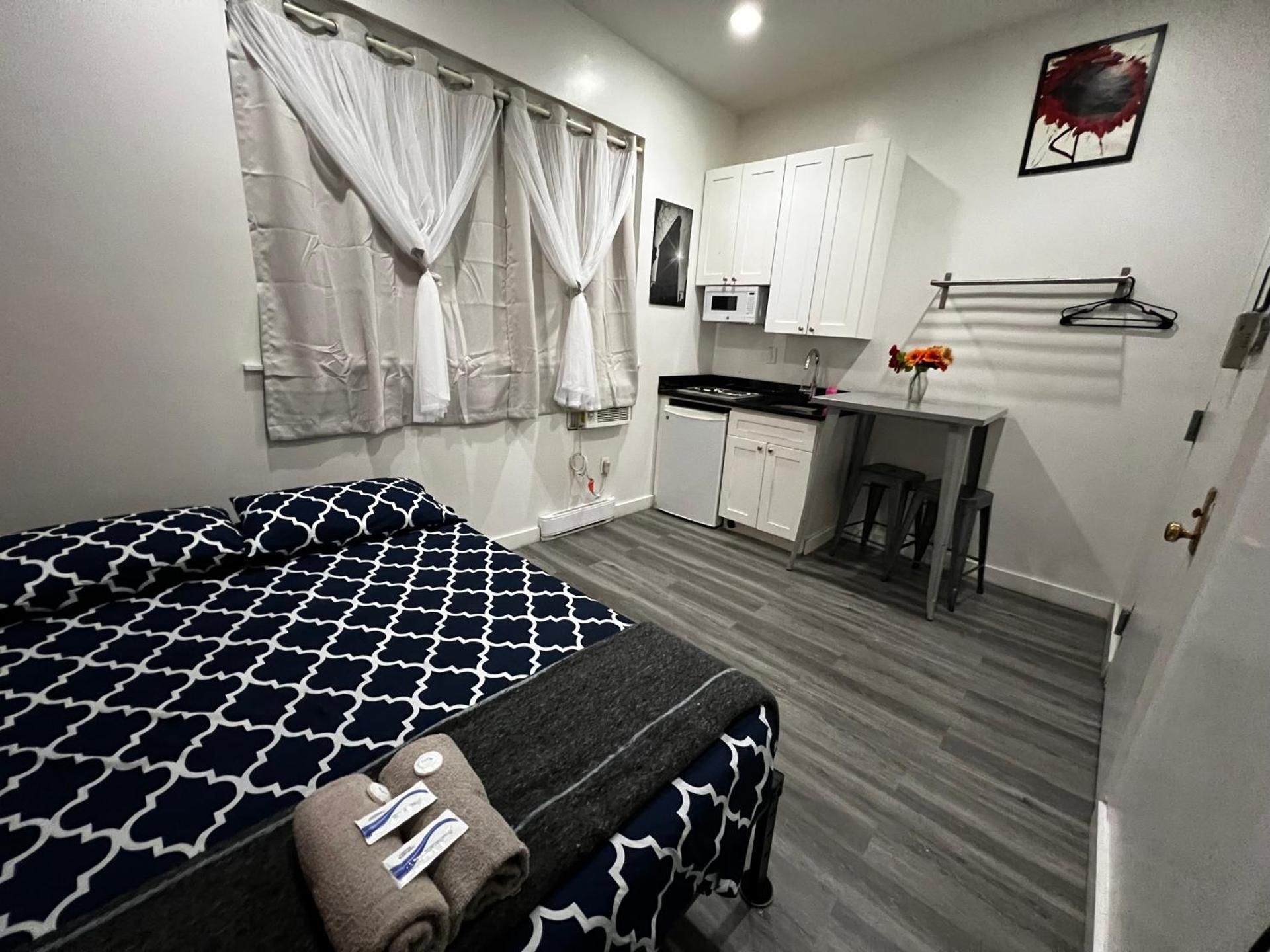 Double Room with Shared Bathroom