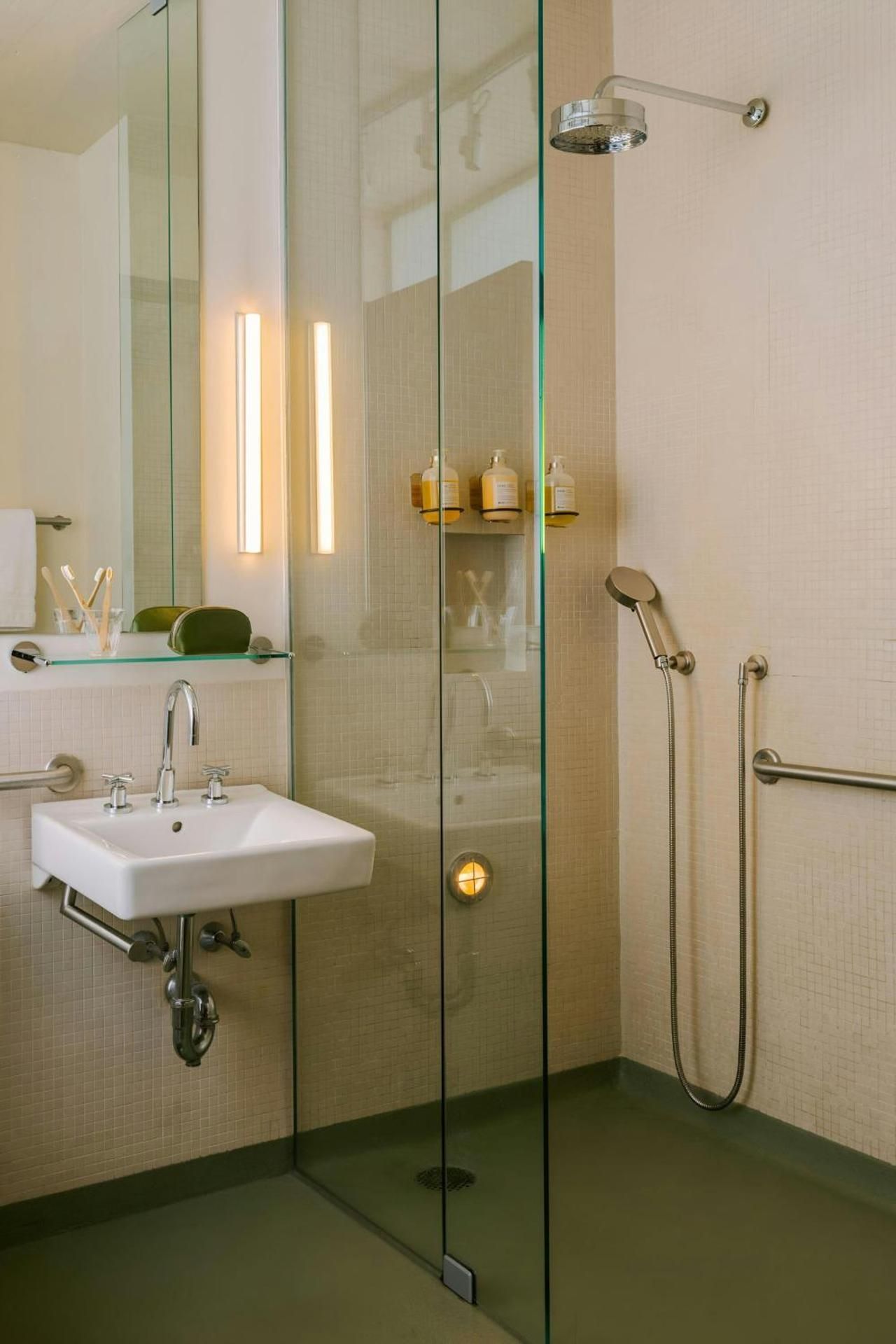 Queen Room - Mobility Accessible with Roll-in Shower