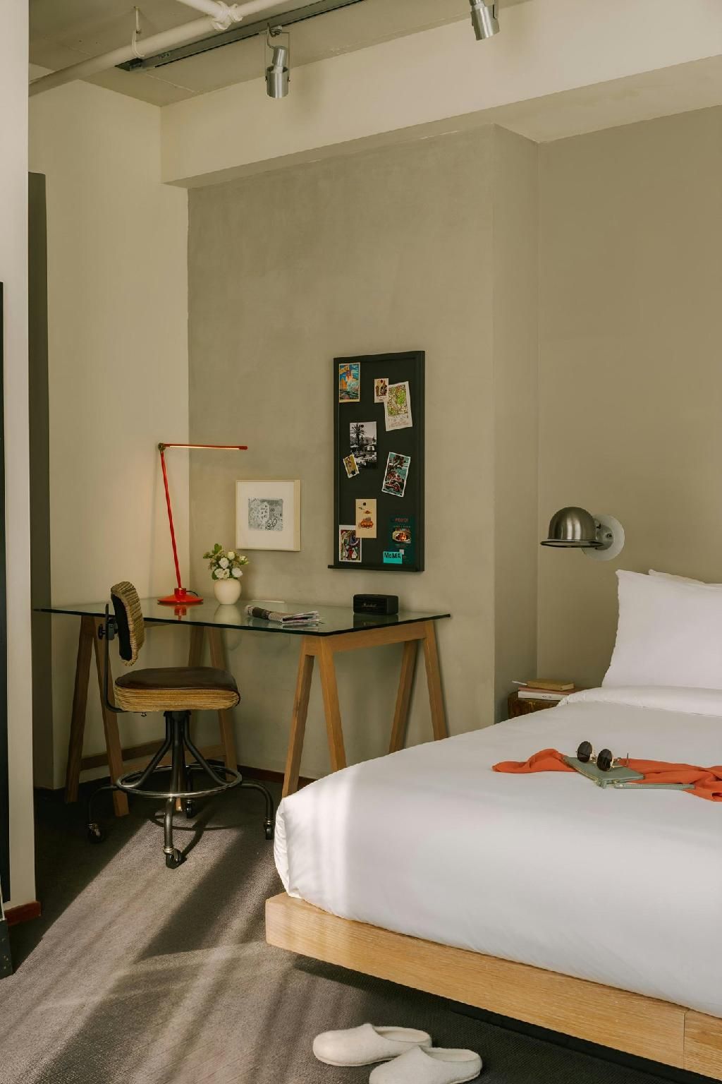 Guest Room, 1 King