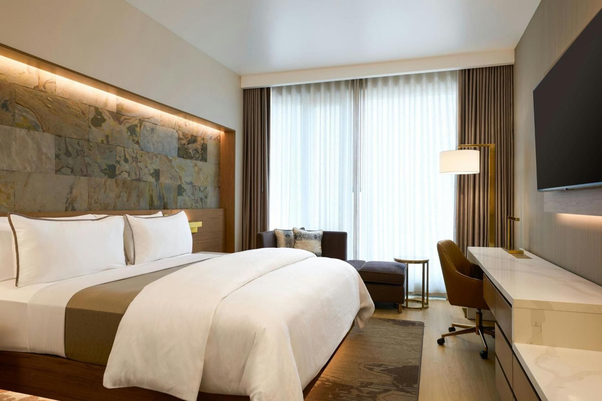 Guest Room, 1 King