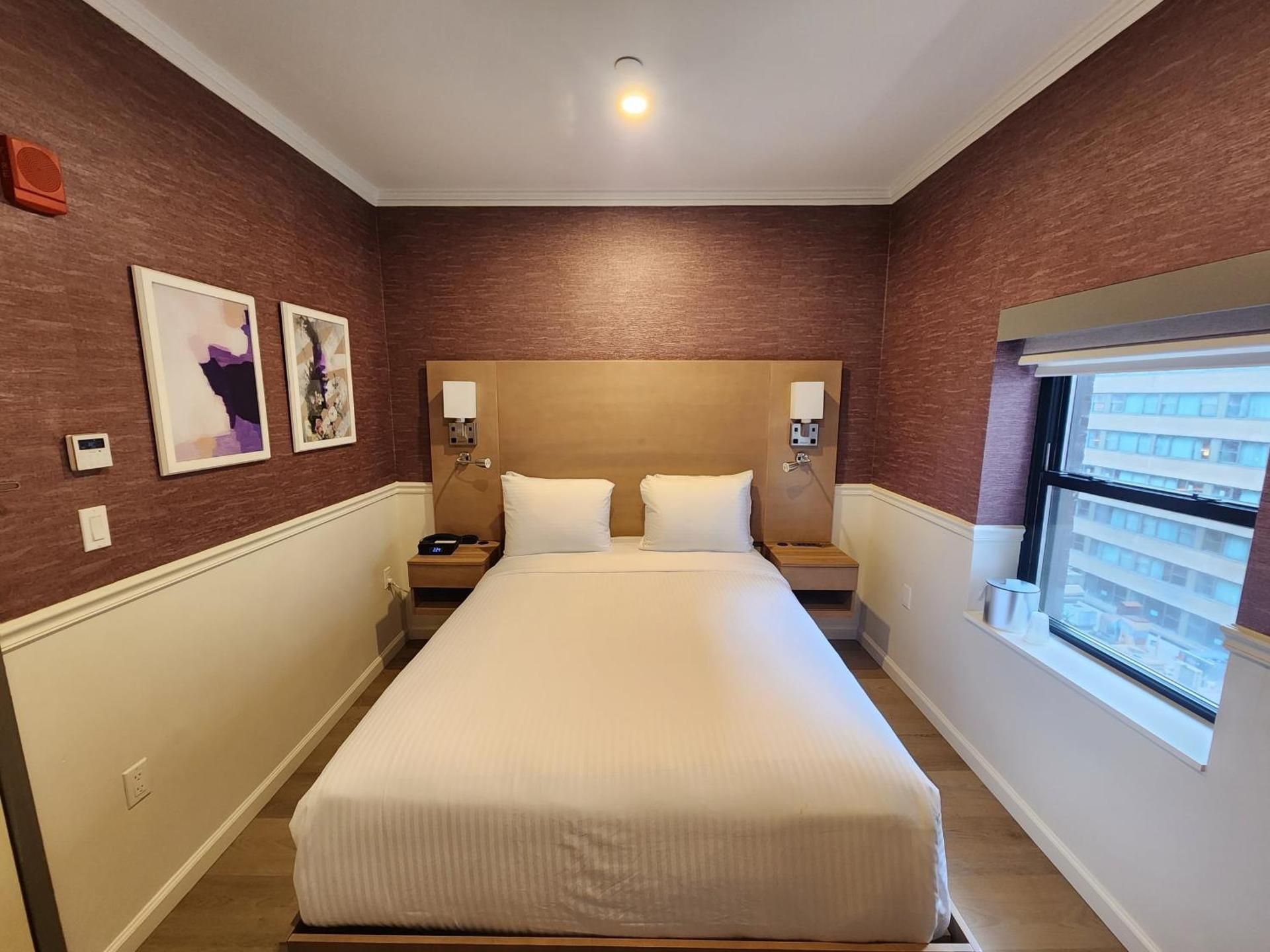 Queen Room - Non Smoking