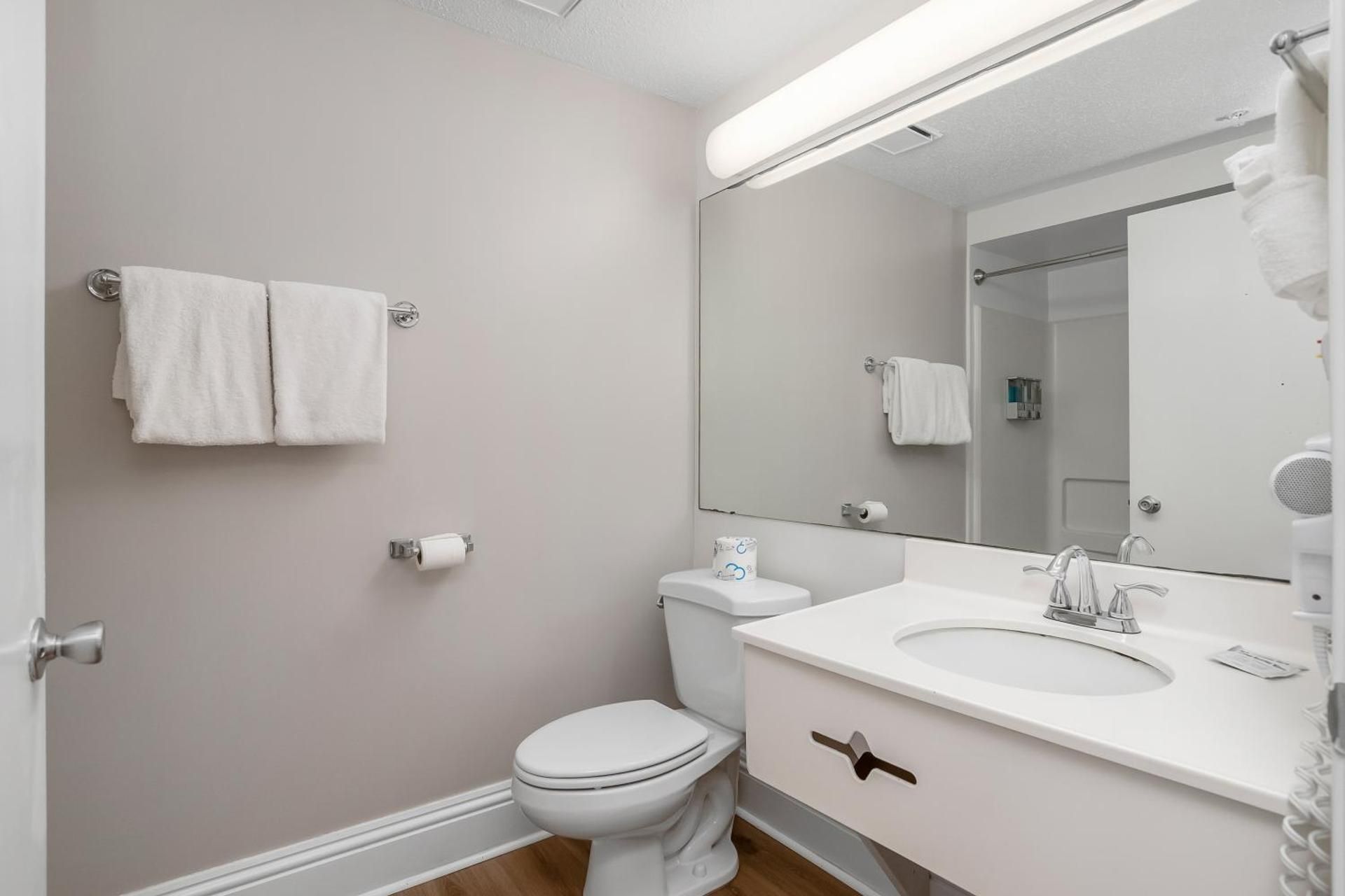 Naples Park Central Hotel Double Room with Two Double Beds 3