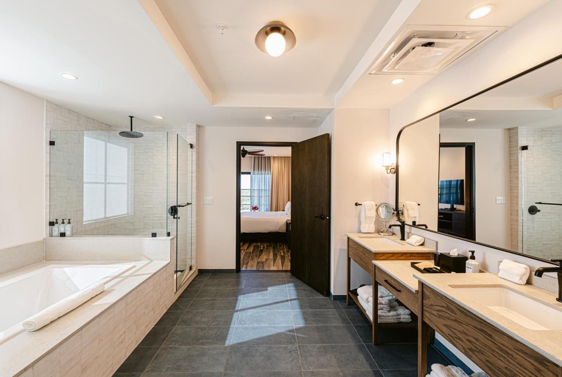 Suite with River View