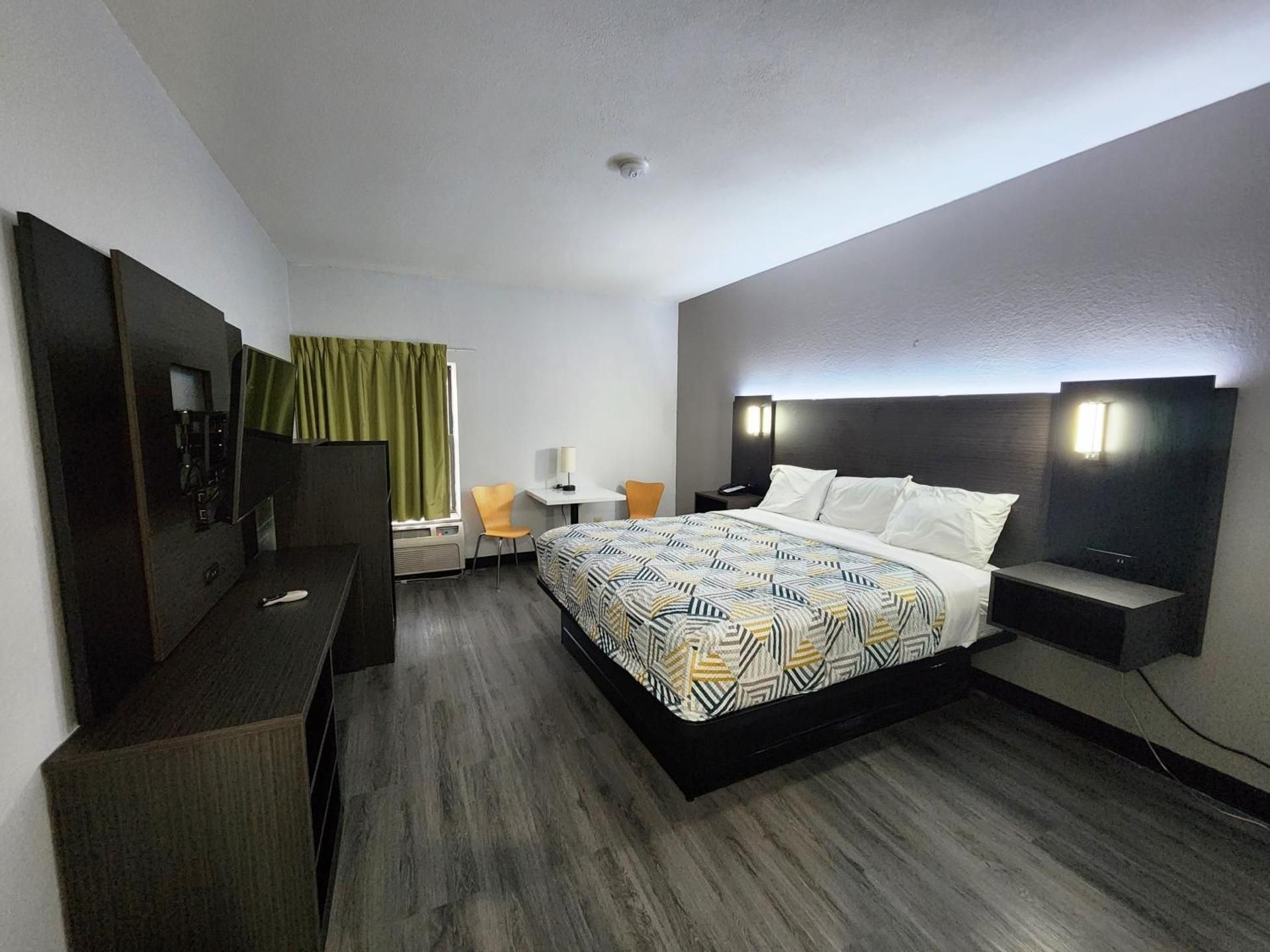 Motel 6 Pine Bluff, AR