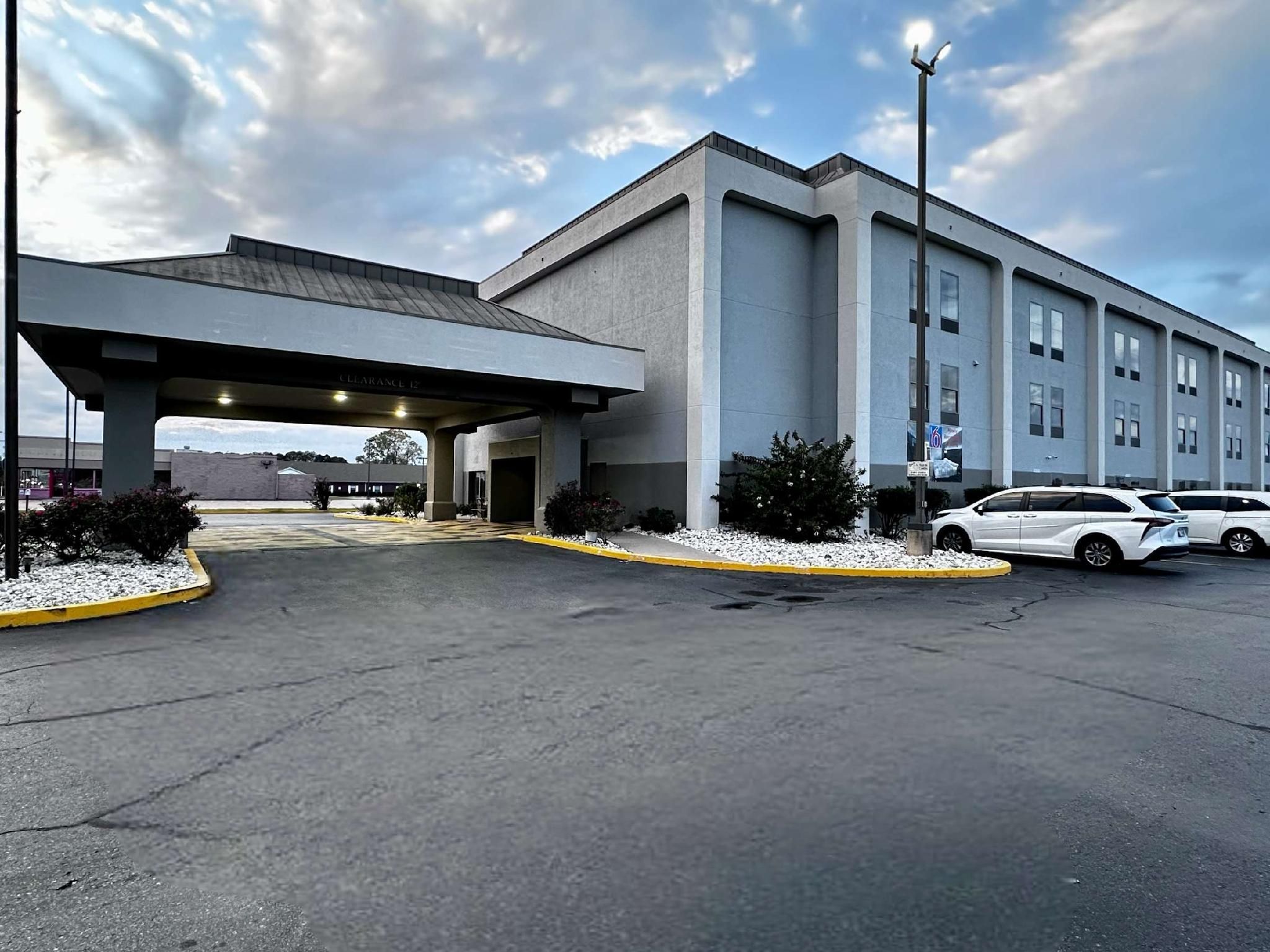 Motel 6 Pine Bluff, AR