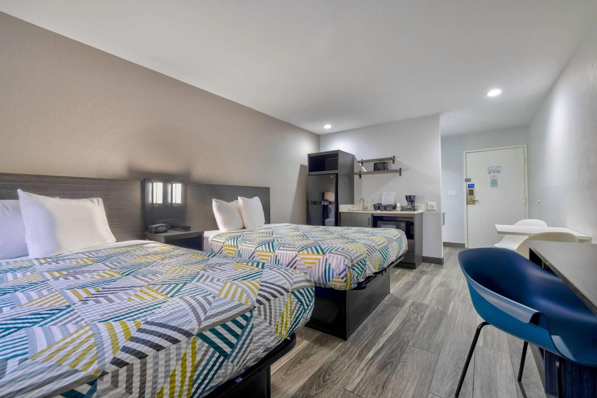 Deluxe Quadruple Room - Smoking