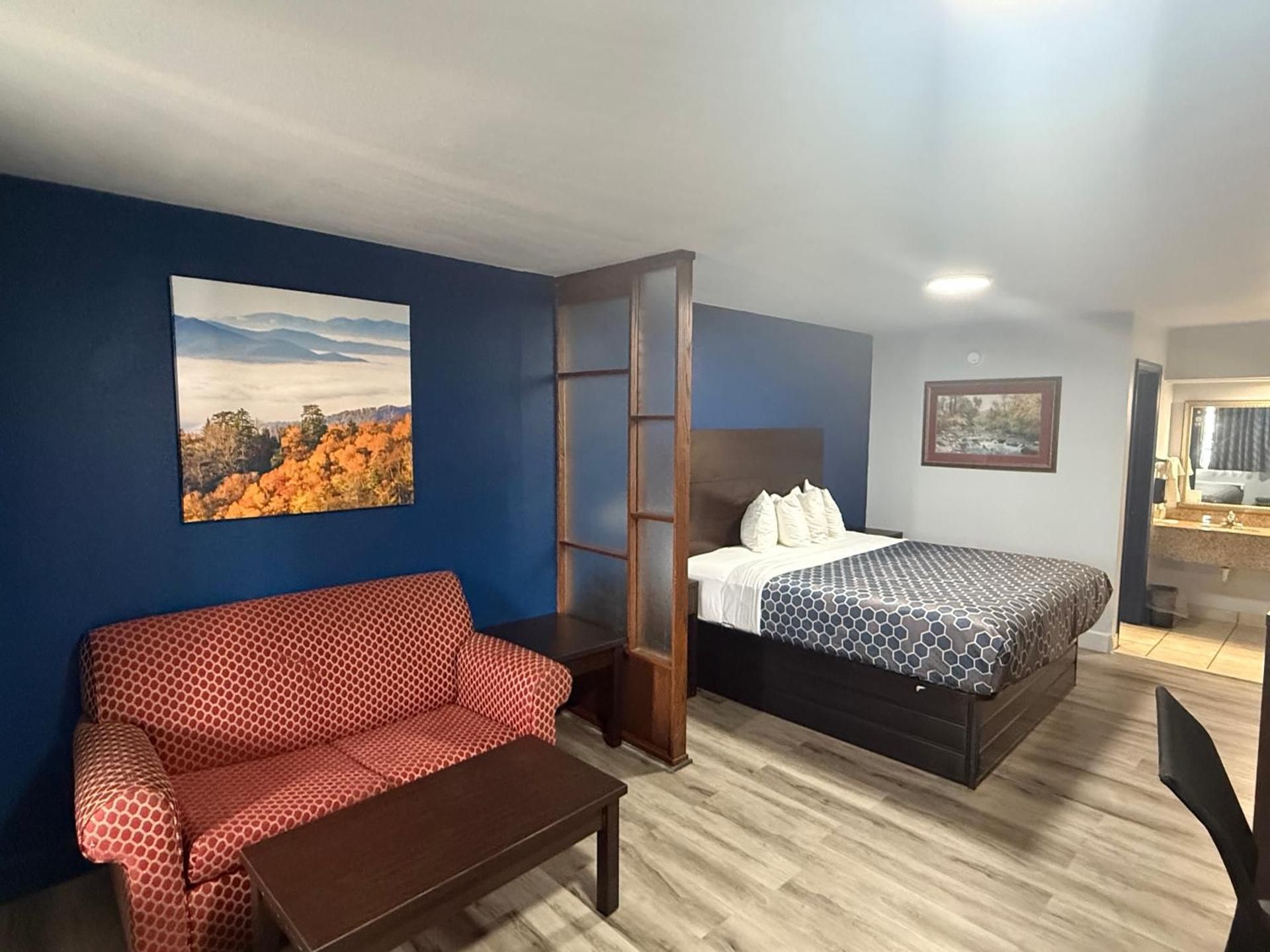 Deluxe King Room