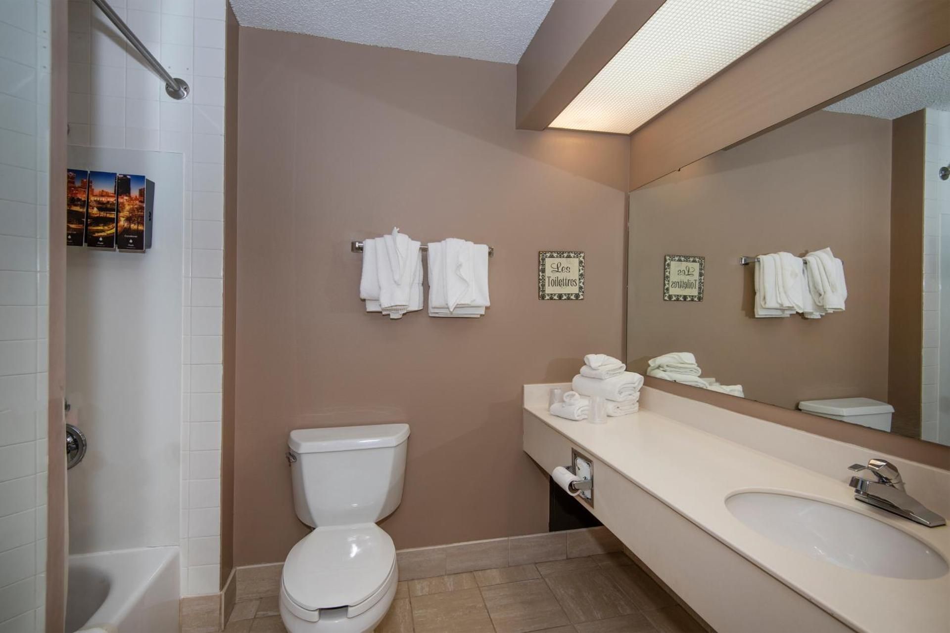Guest Inn & Suites - Midtown Medical Center Double Room 3