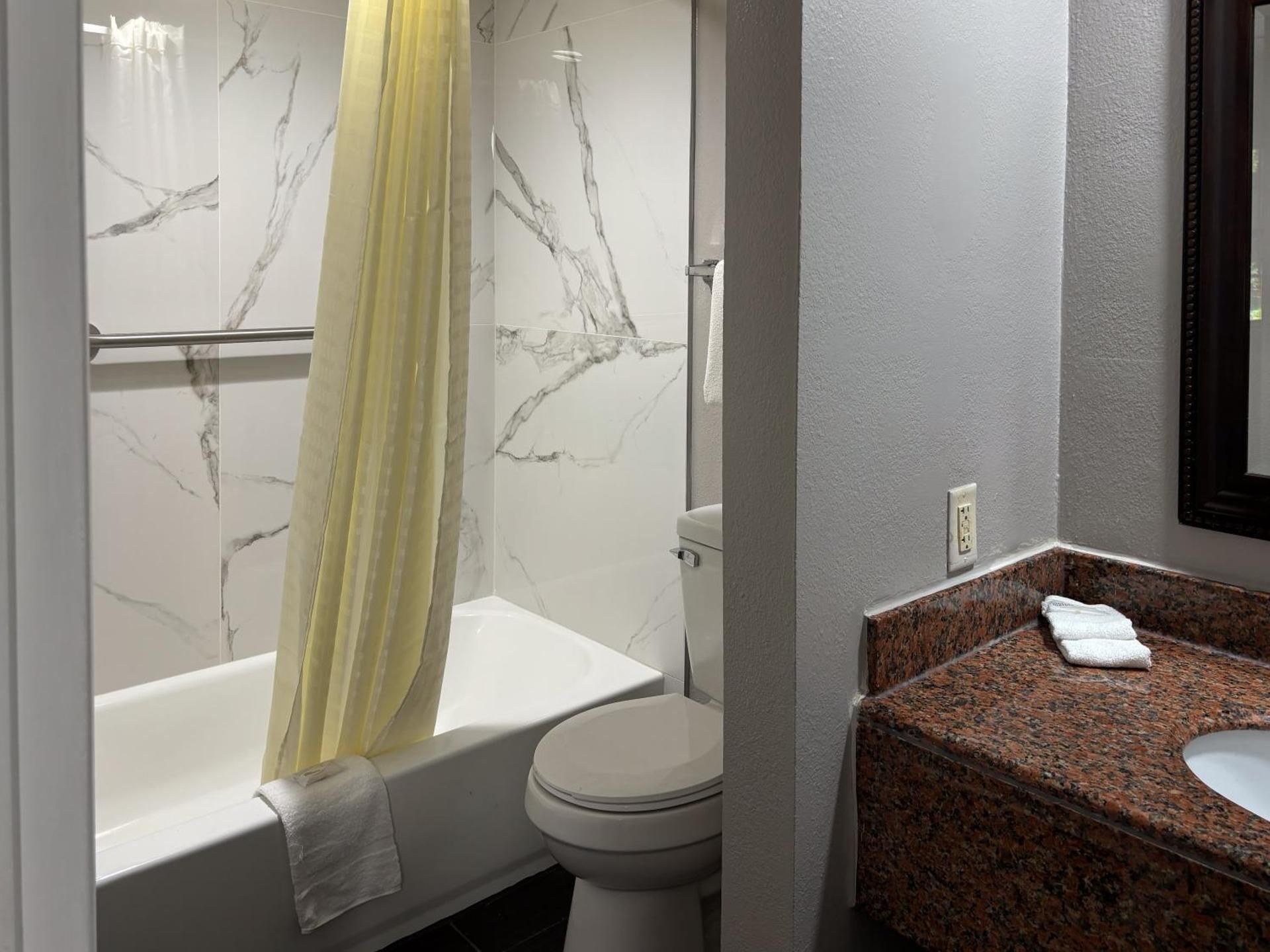 Superior King Suite - Non-Smoking