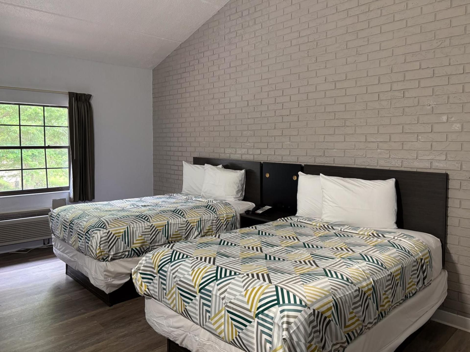 Deluxe Quadruple Room - Smoking