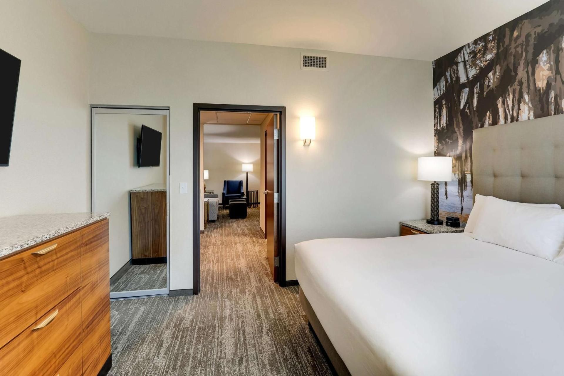 Upper Floor King Suite with Sofa Bed