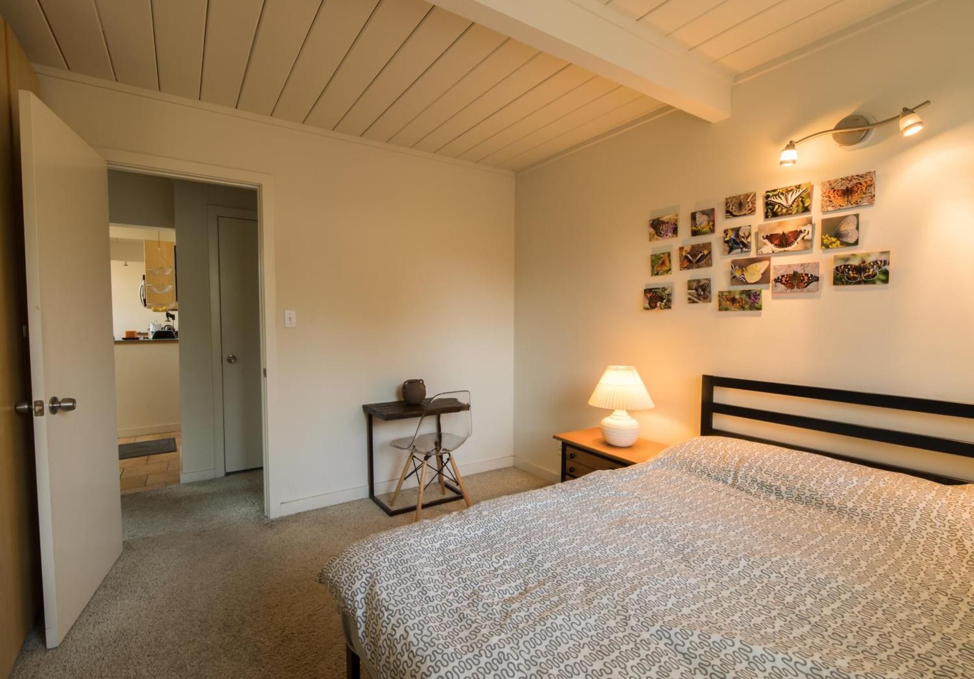 Private Room with Shared Bath