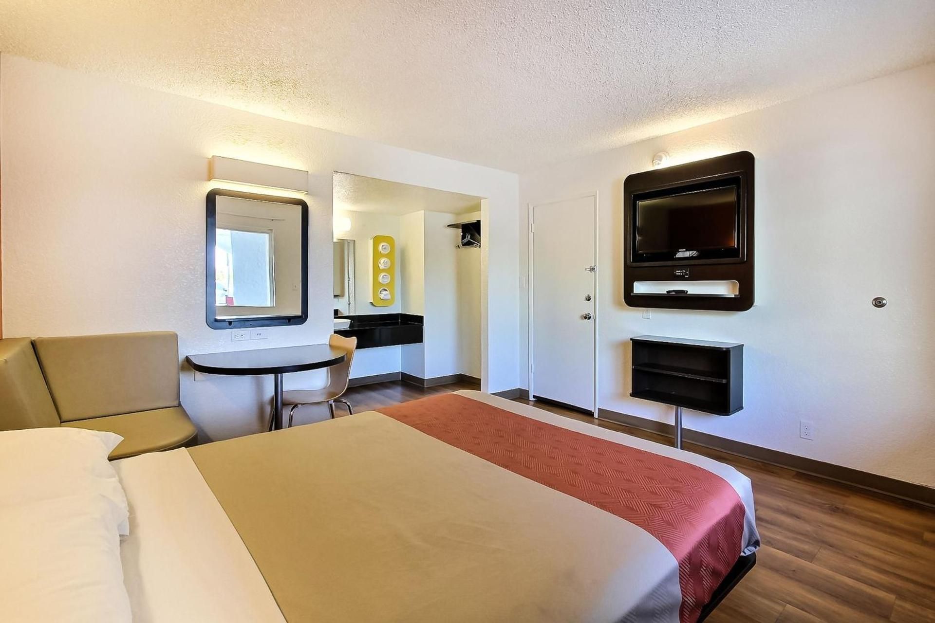 Queen Suite