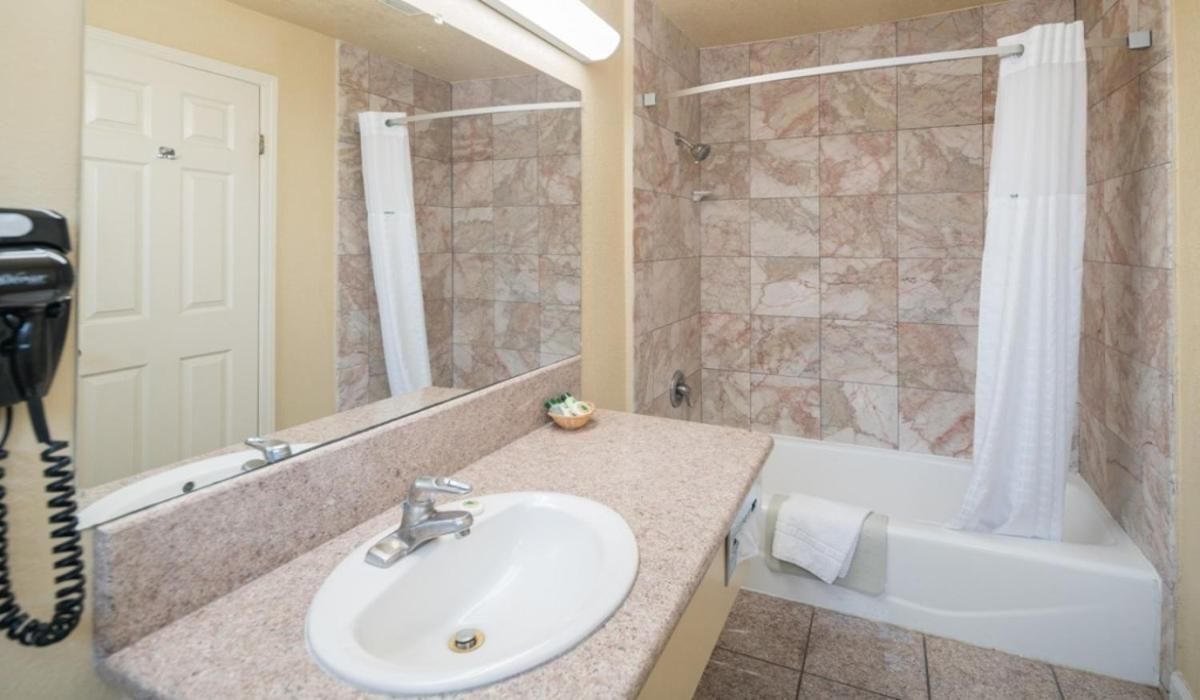 Rose Garden Inn - San Jose Airport King Studio 3