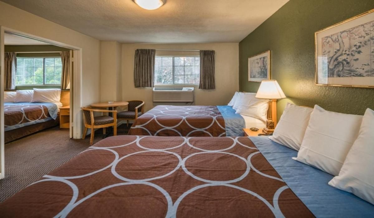 Rose Garden Inn - San Jose Airport Family Room 2