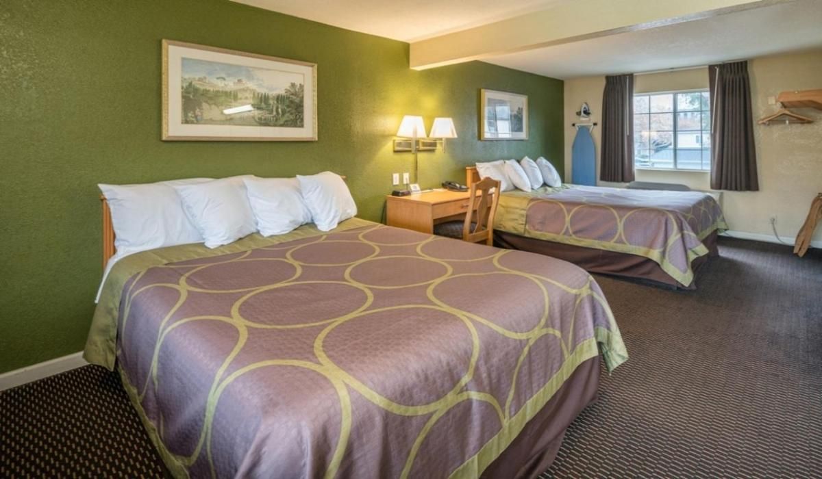 Superior Queen Room with Two Queen Beds