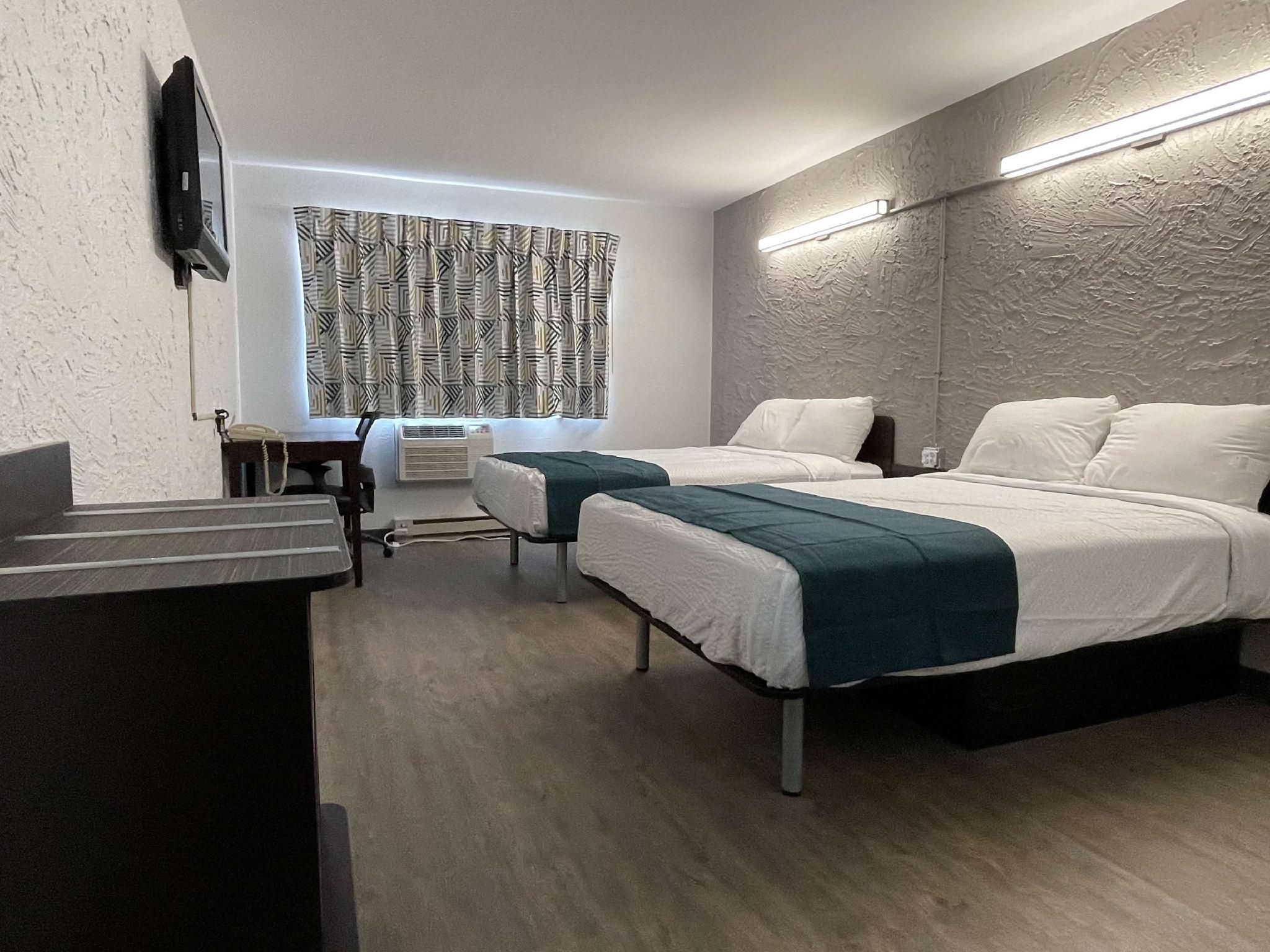 2 Full Beds | Non-smoking