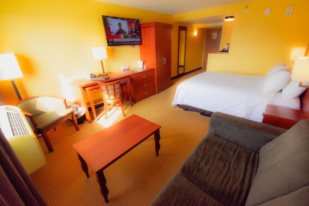 Canad Inns Destination Centre Grand Forks Queen Room 2