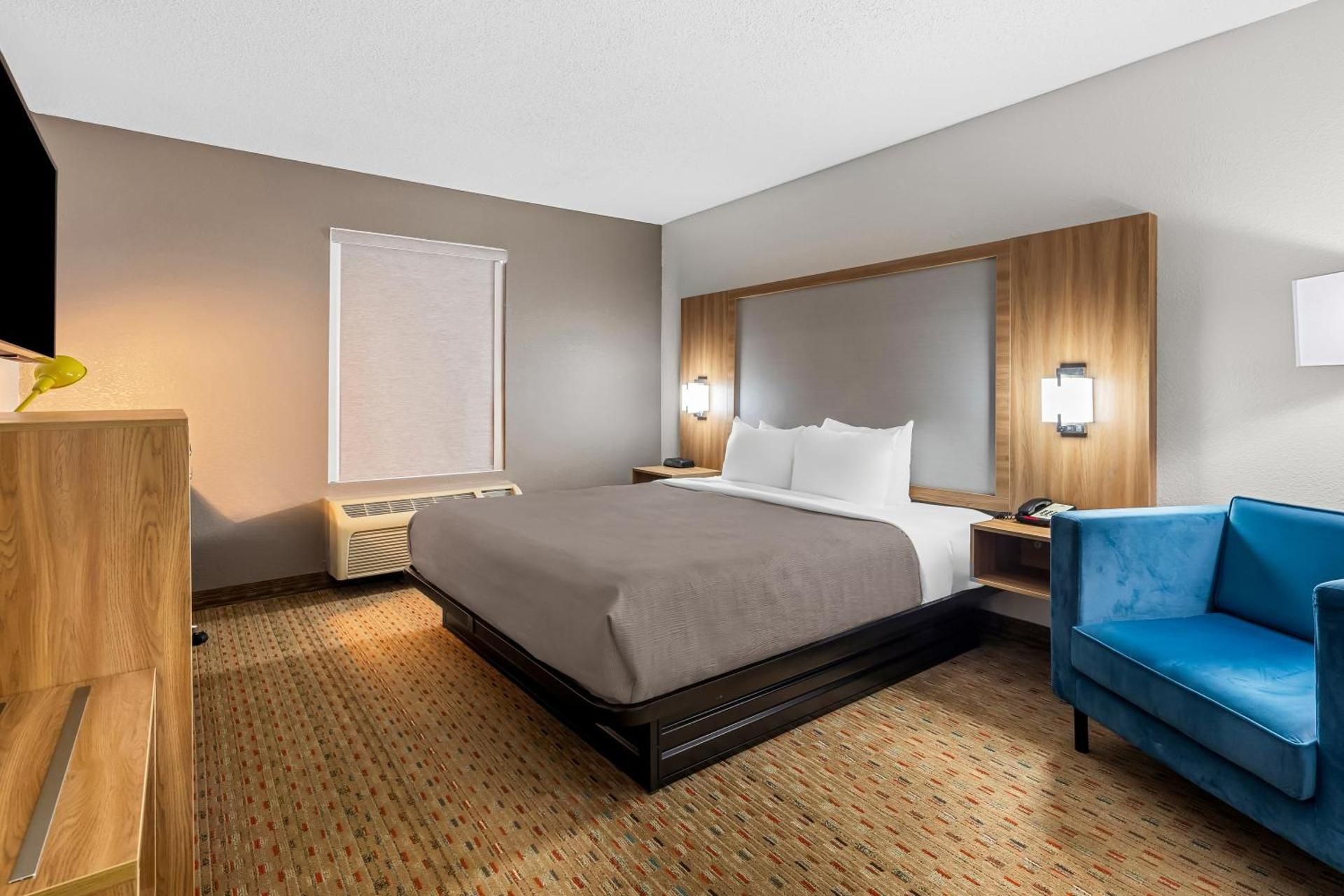 Quality Inn King Room - Disability Access/Non Smoking/Ground floor