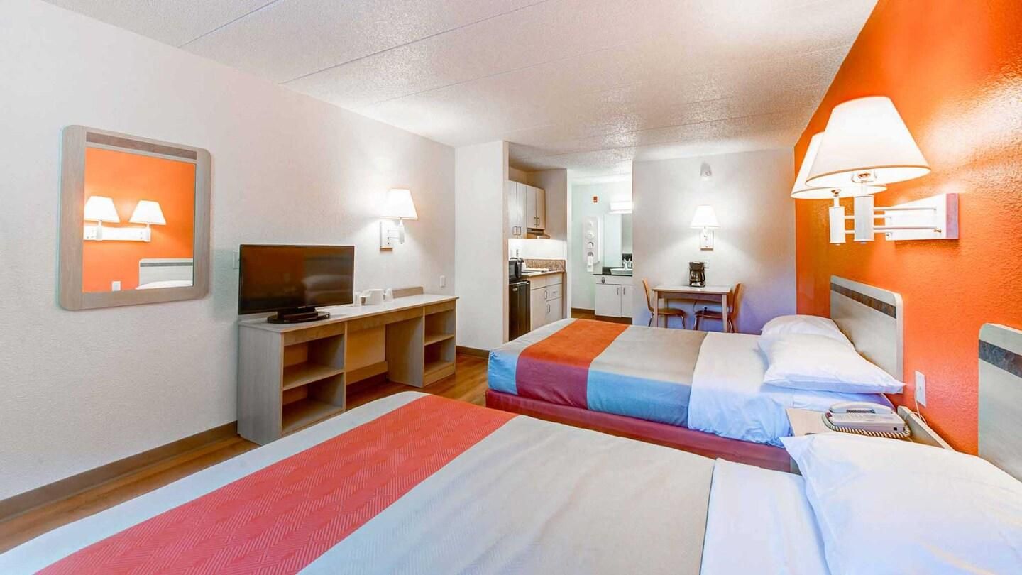 2 Full Beds | Non-Smoking