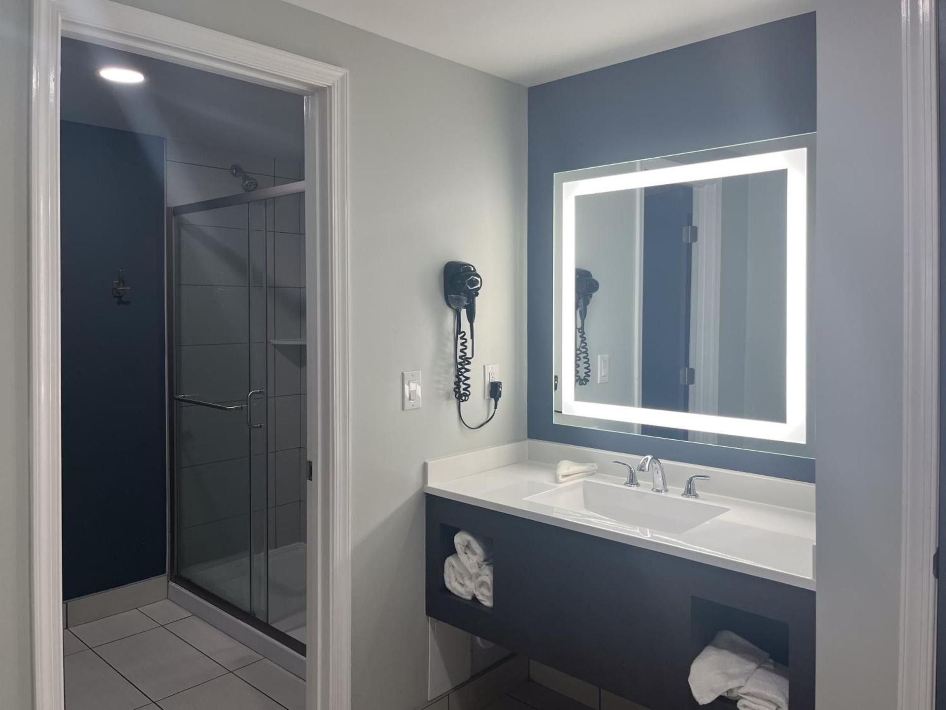 Premium Quadruple Room - Non-Smoking