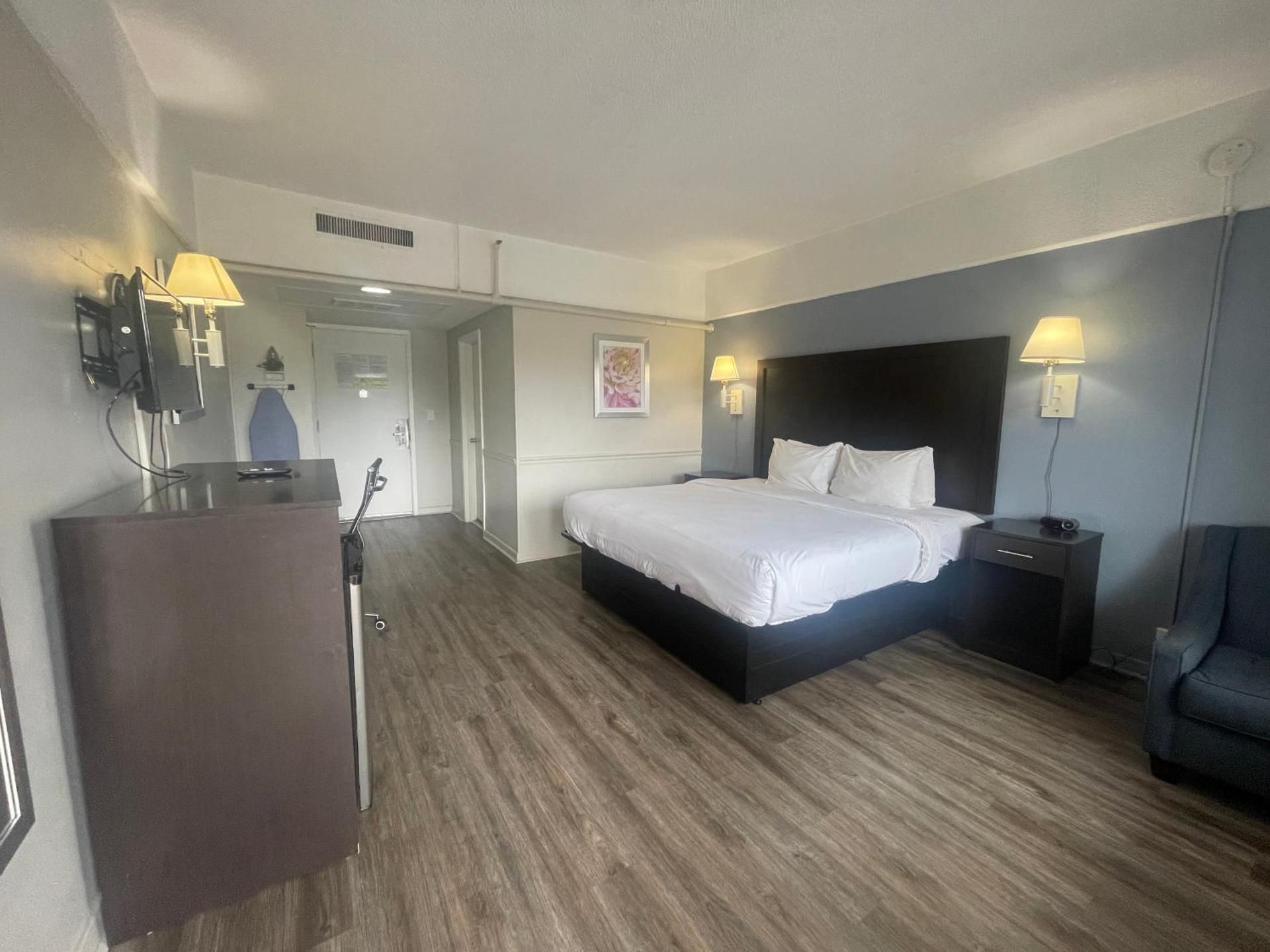 Standard King Room - Smoking