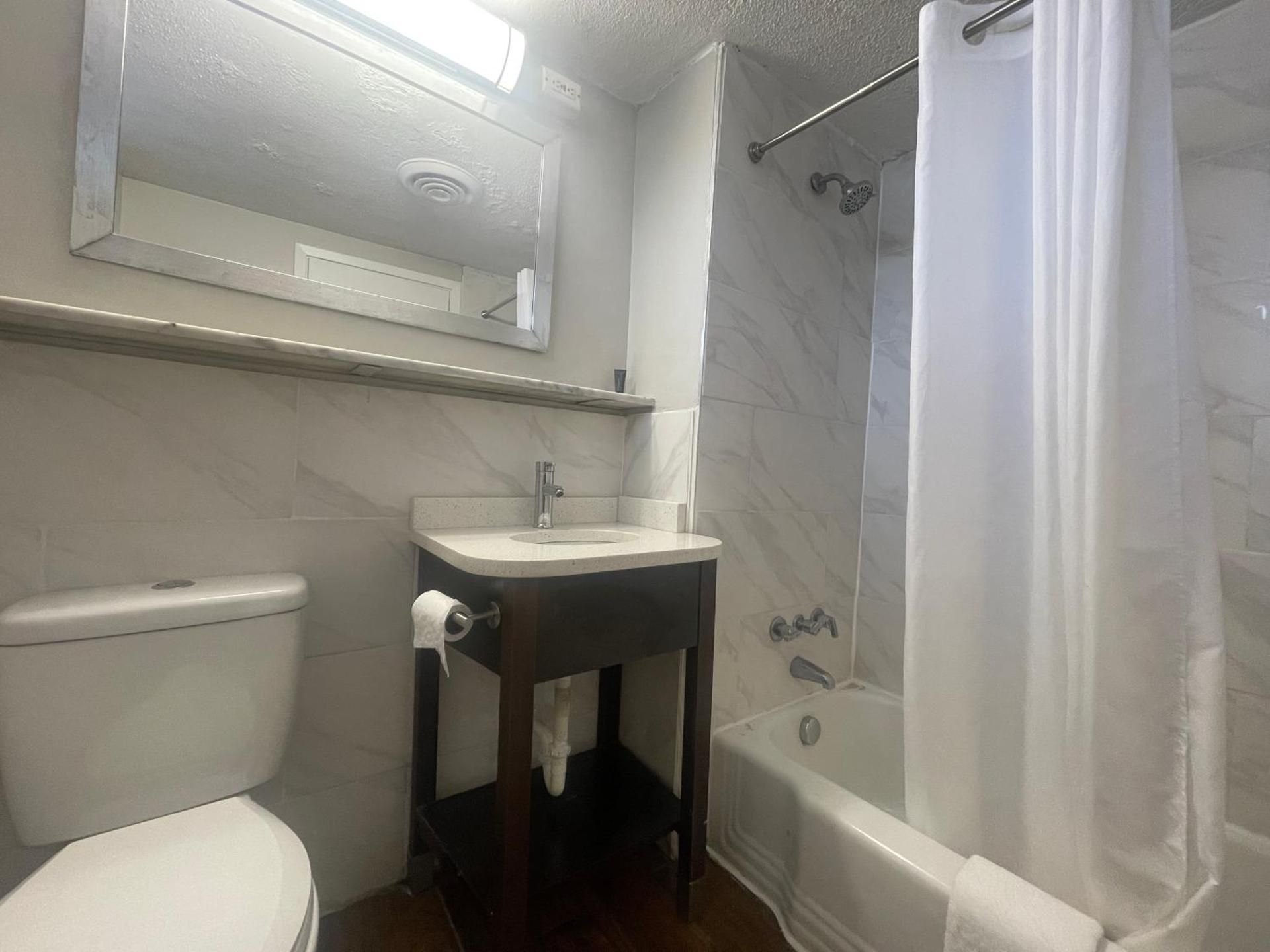 Quadruple Room - Non-Smoking