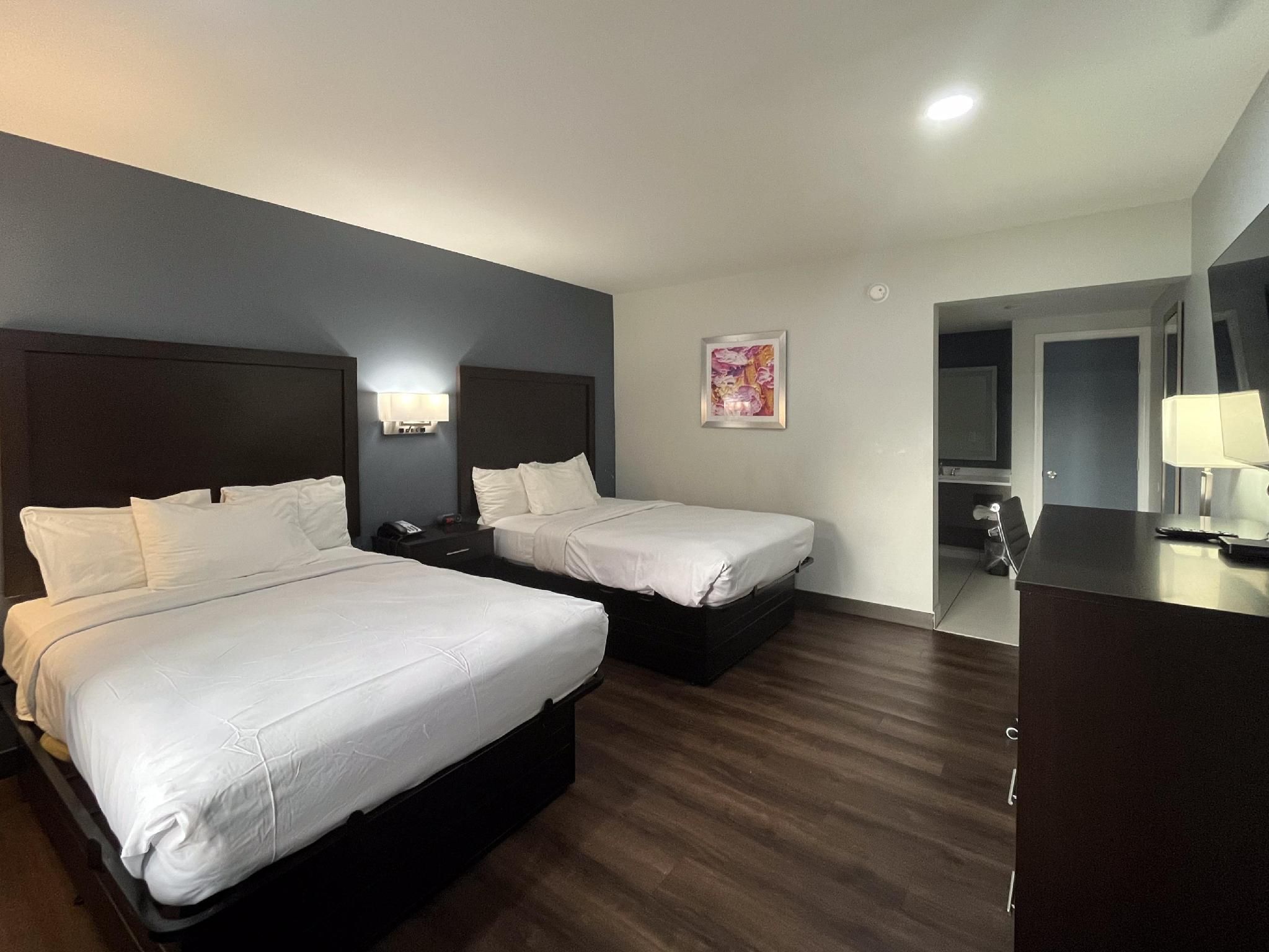 2 Full Beds | Non-Smoking, Micfridge
