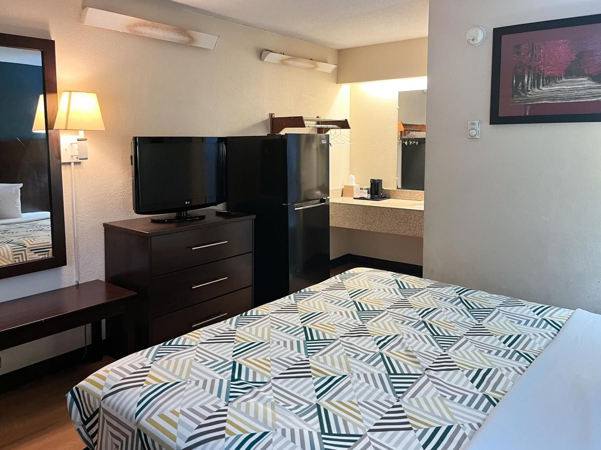 King Room - Disability Access - Non-Smoking