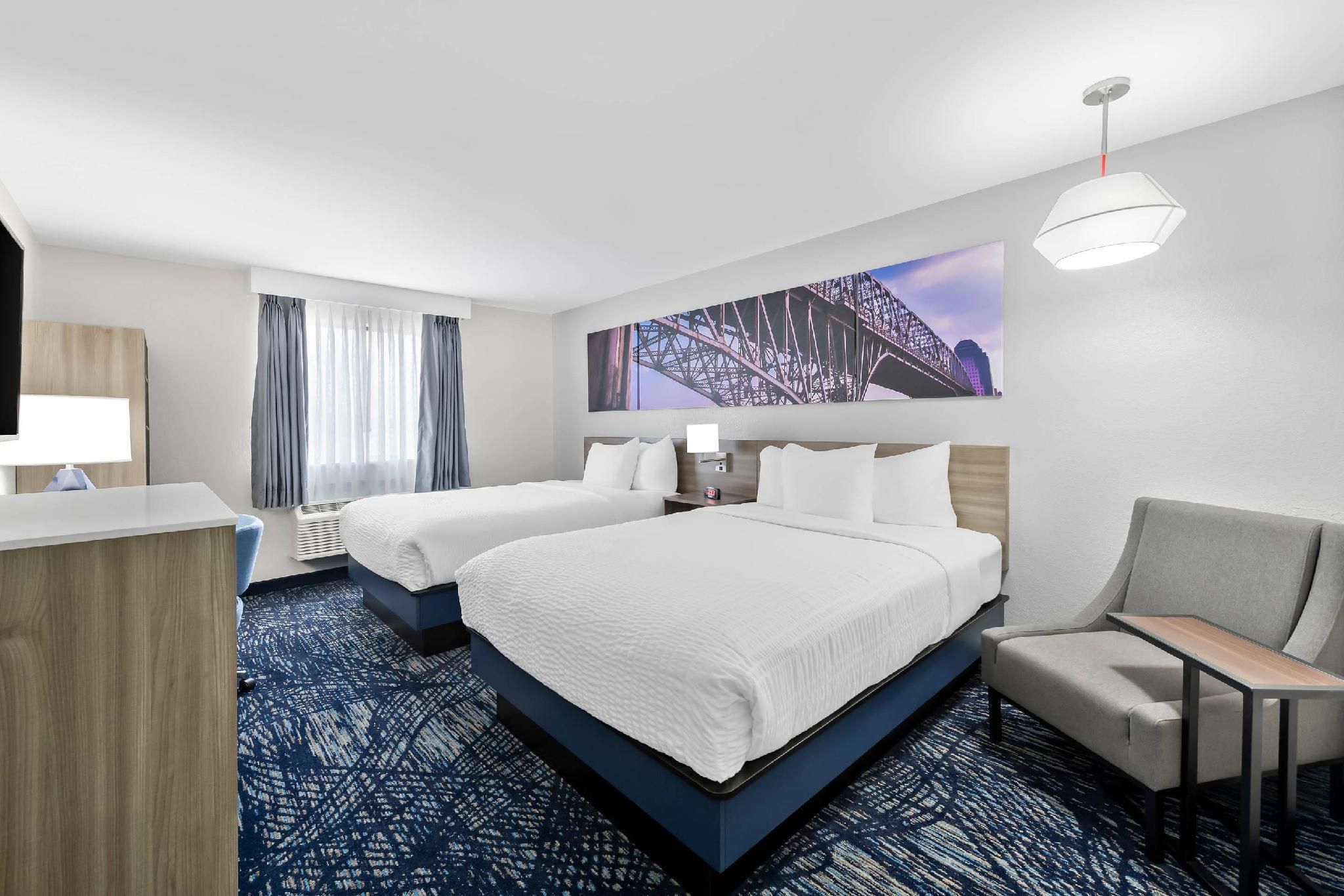 2 Queen Beds, Nonsmoking, Upgrade