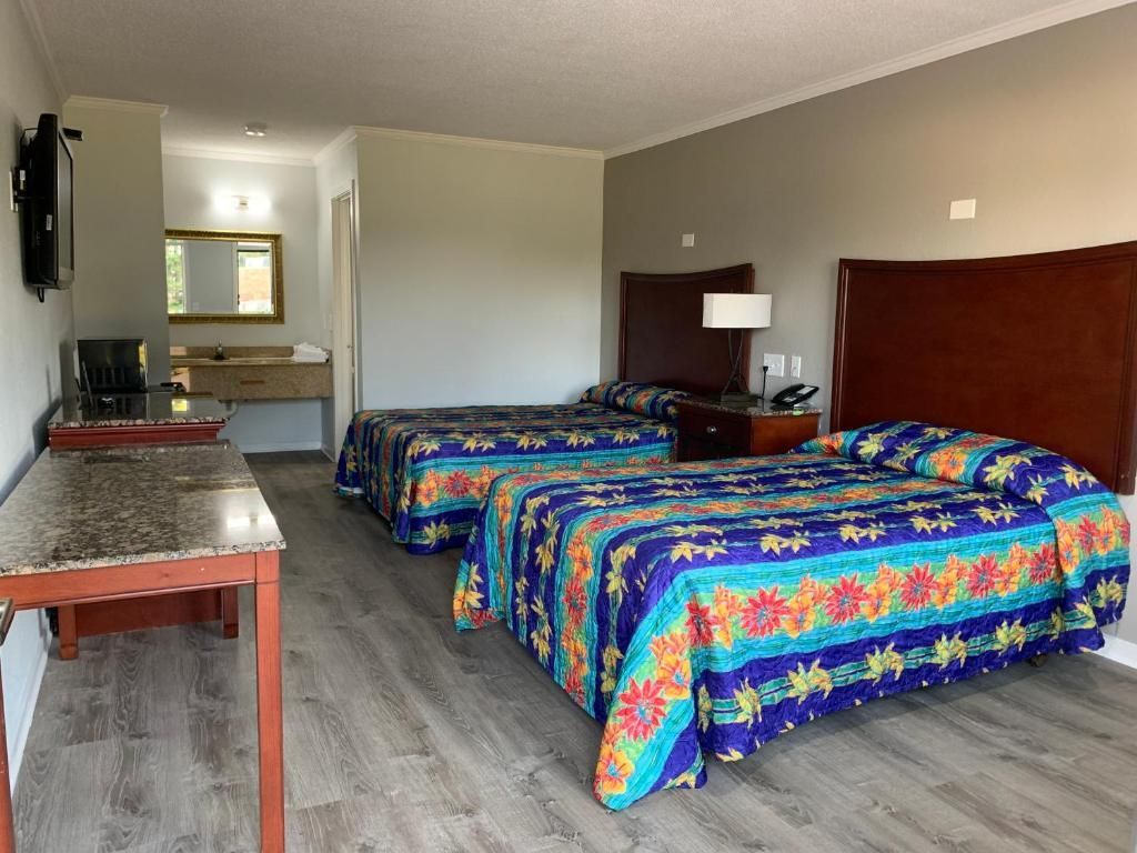 2 Full Beds | Smoking, Micfridge