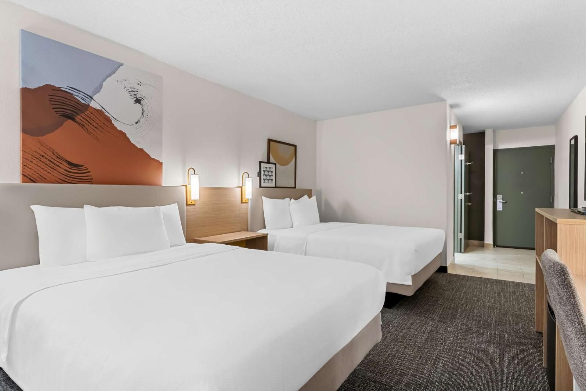 Spark by Hilton Bensalem Philadelphia Queen Room with Two Queen Beds and Roll-In Shower - Disability Access