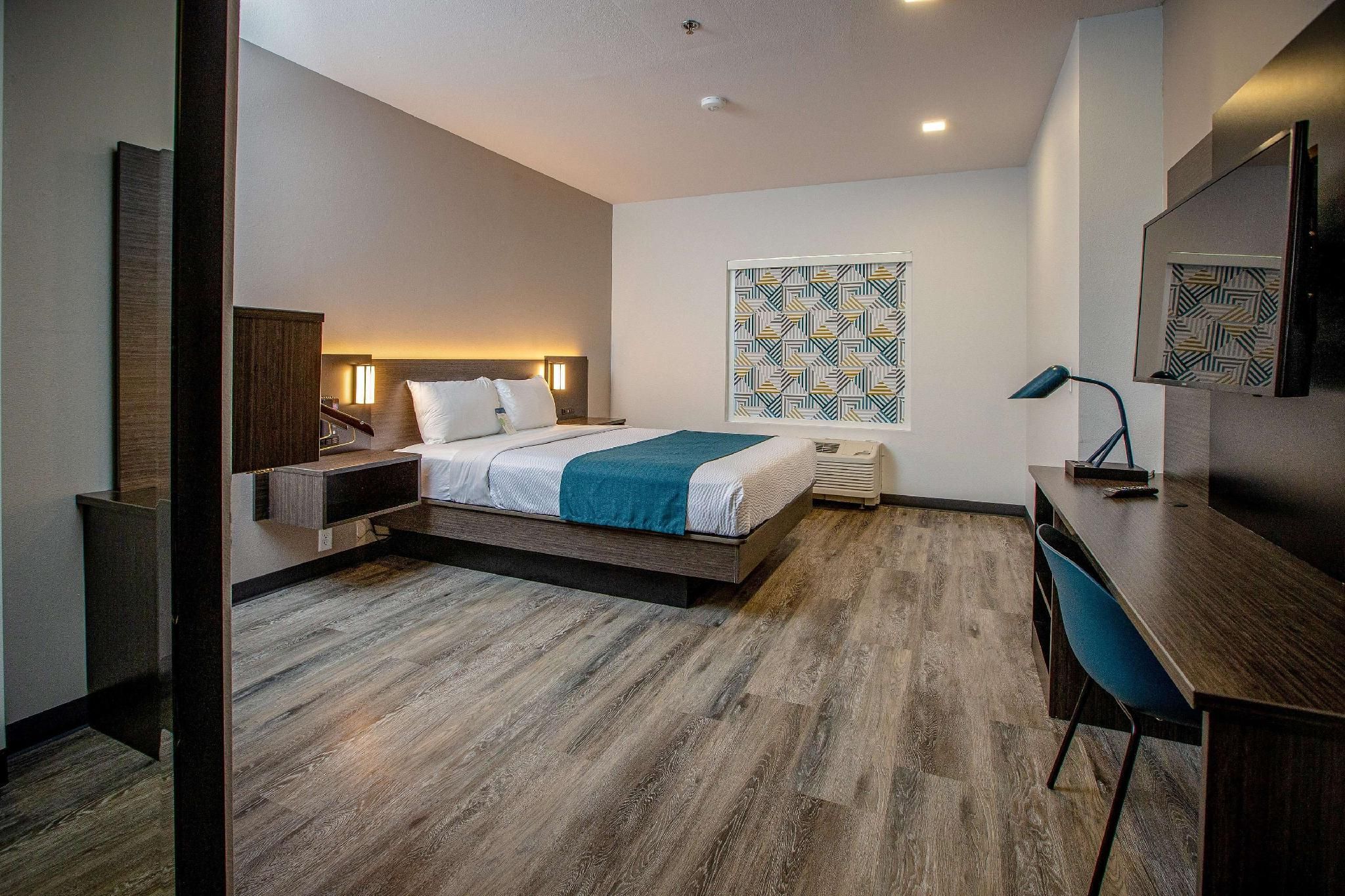 Queen Room - Disability Access