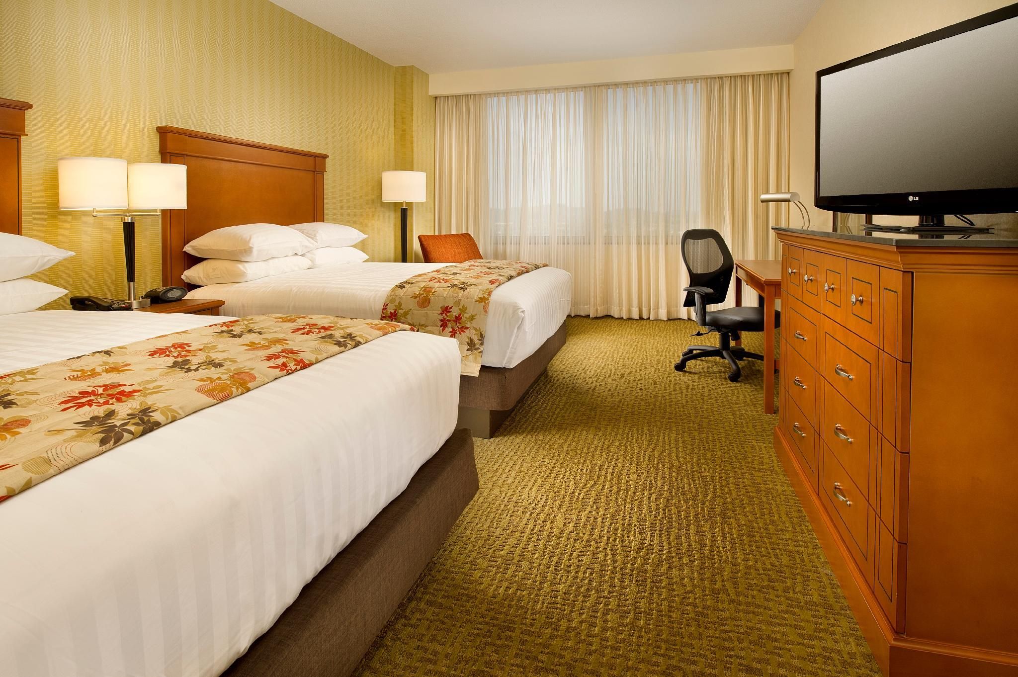 2 Queen Bed Suite, Upper Floor 2 Rooms with Sofa Sleeper