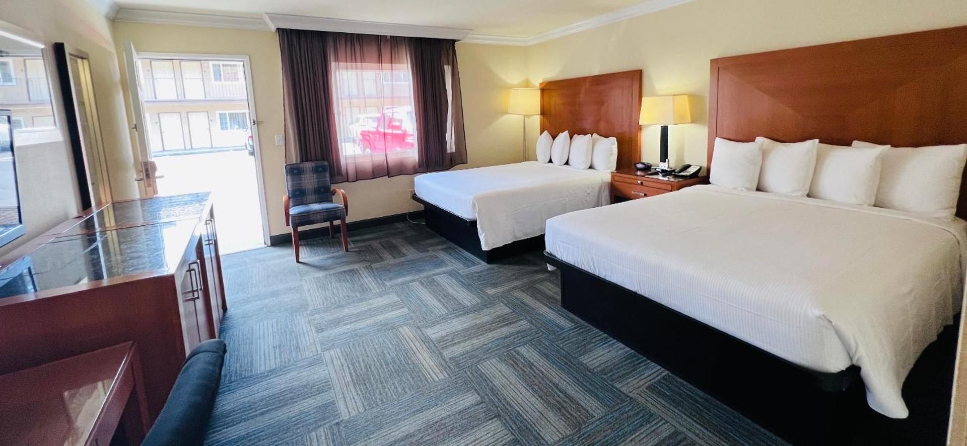 Queen Room with 2 Queen Beds
