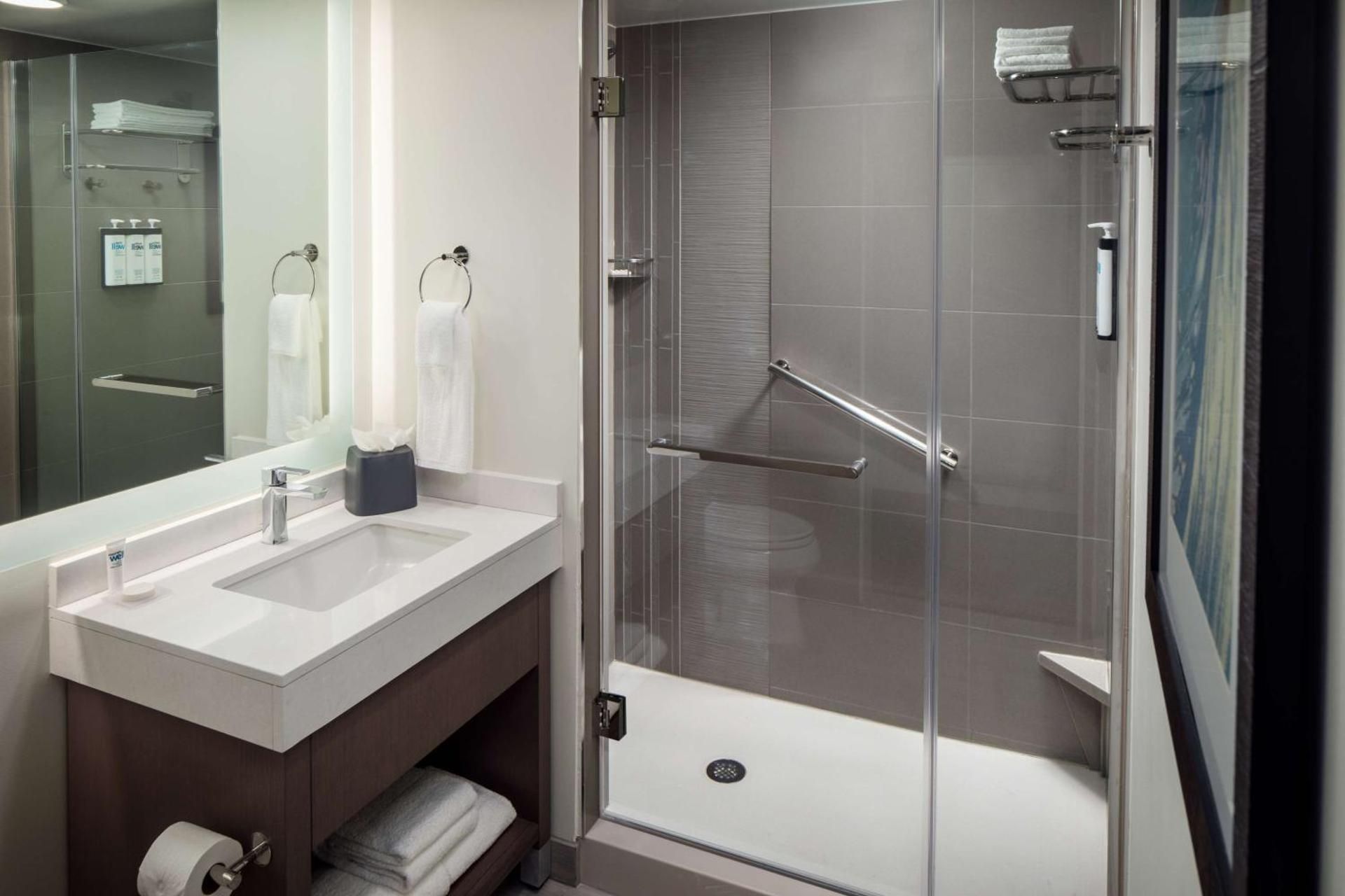 Hyatt House Vacaville King Studio Suite with Kitchen and Sofa Bed 2