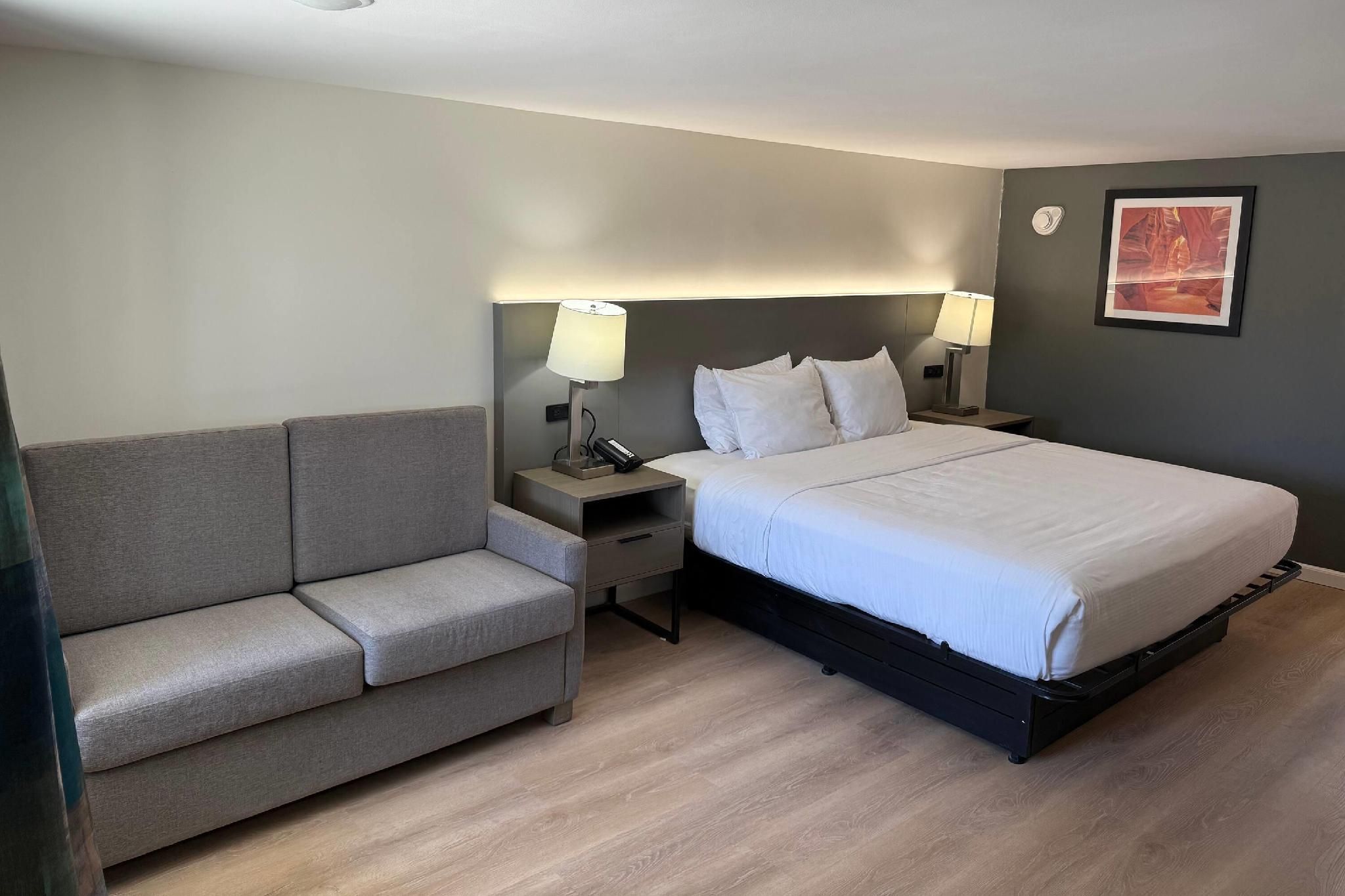 Baymont by Wyndham Rock Springs 1 King Bed, Suite, Non-Smoking