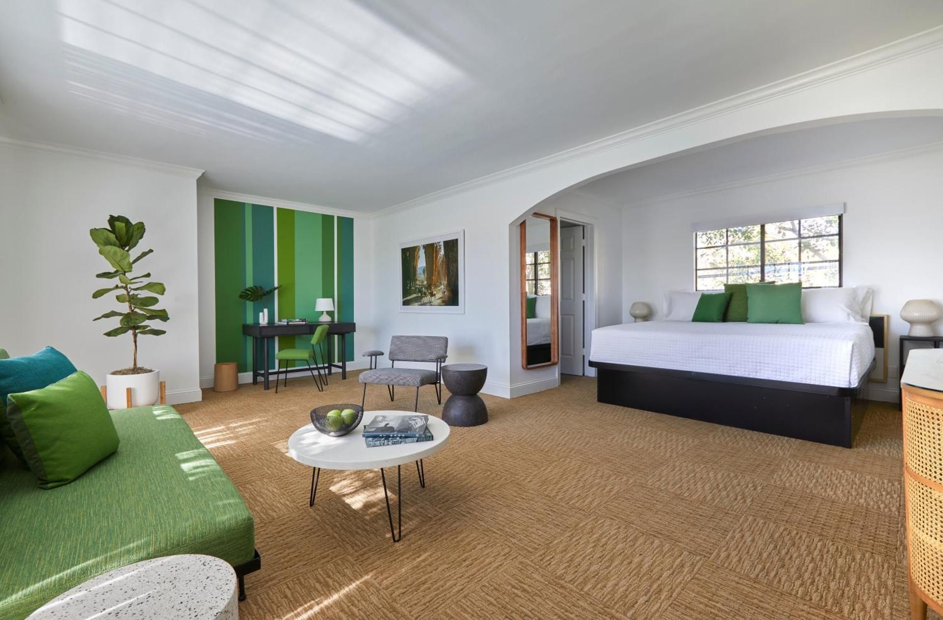 Poolside Suite