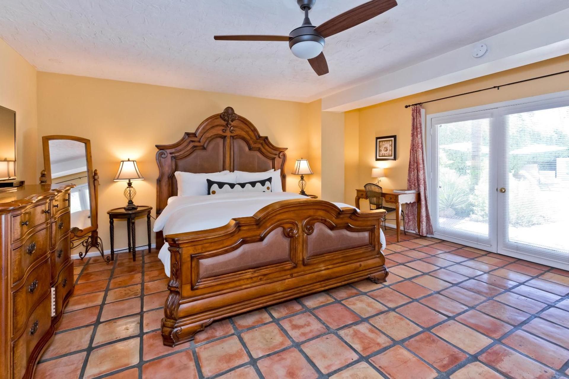 Queen Room