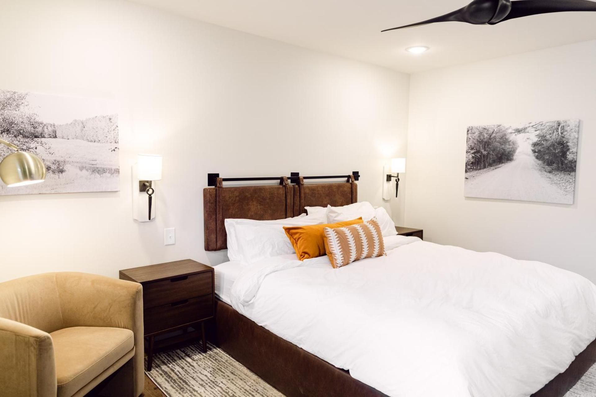 Deluxe King Room