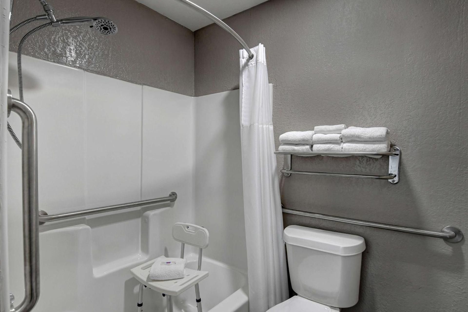 Quadruple Room - Disability Access - Non-Smoking