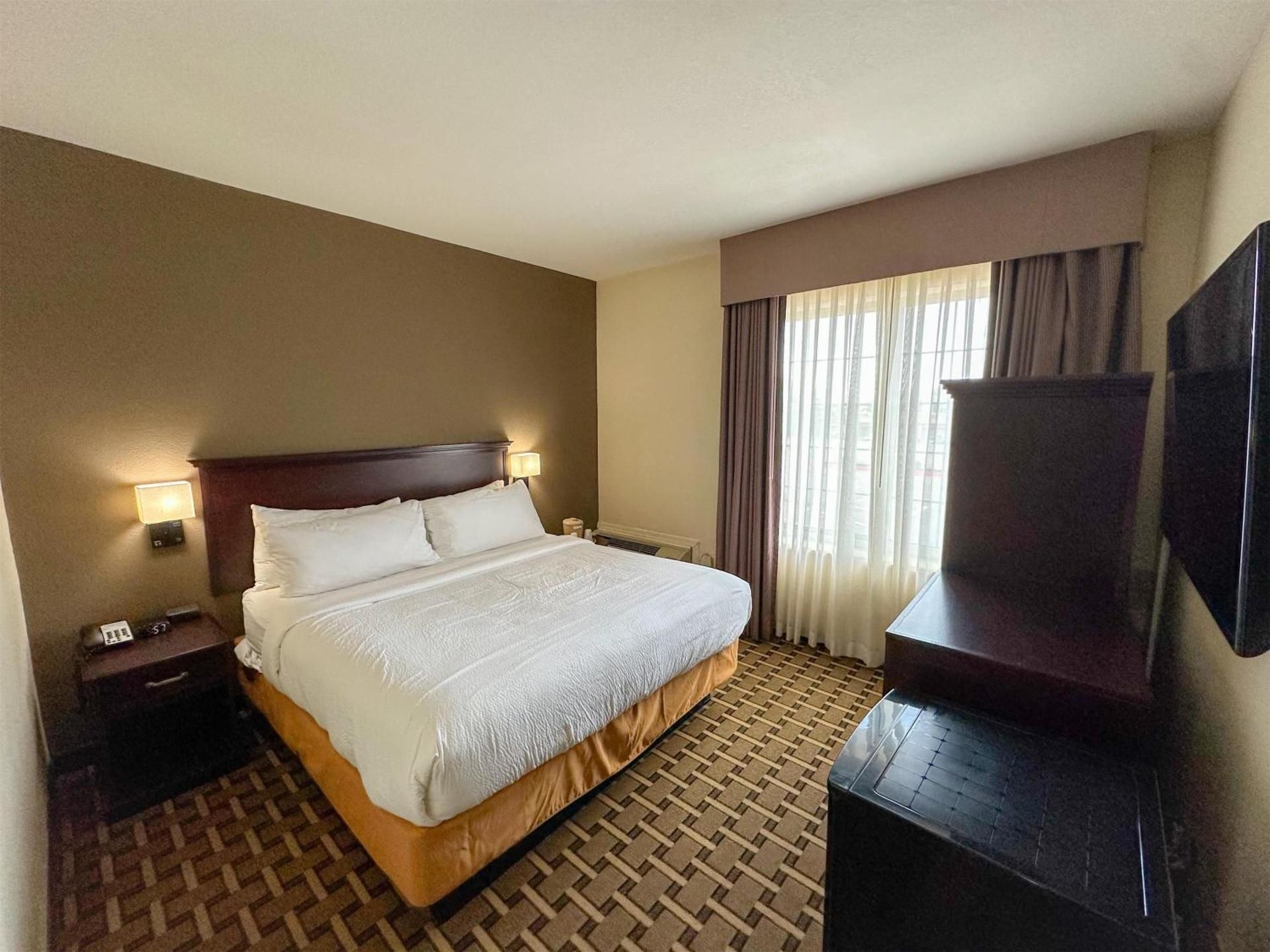 King Suite with Spa Bath