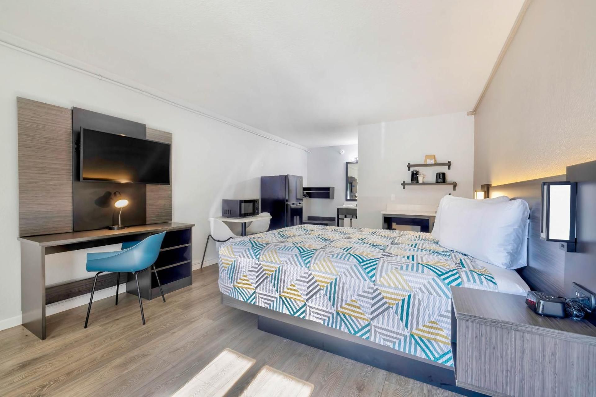 Studio 6  Effingham, IL Queen Room - Non-Smoking