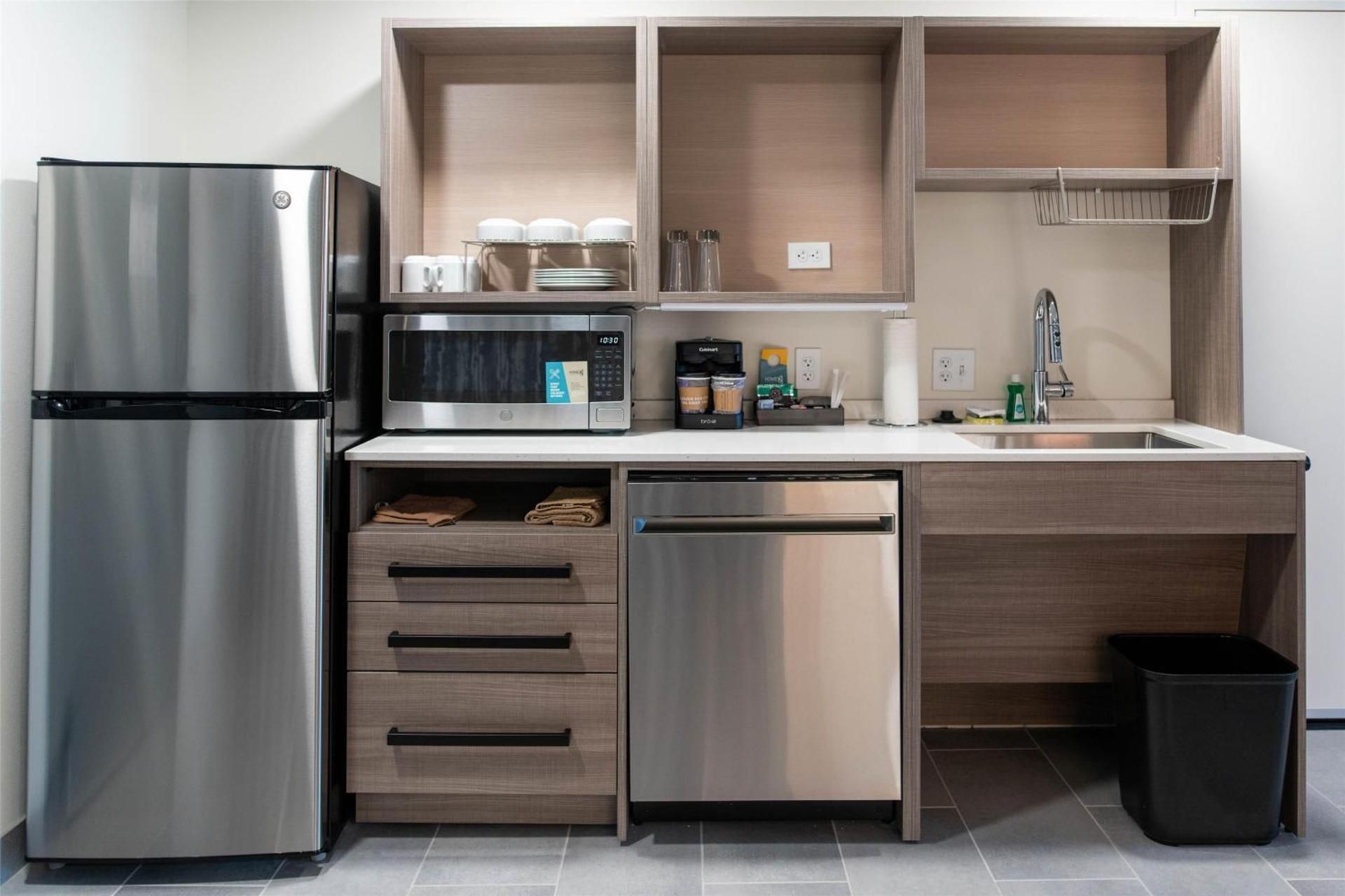 1 King Mobility Accessible Tub 1 Bdrm Suite