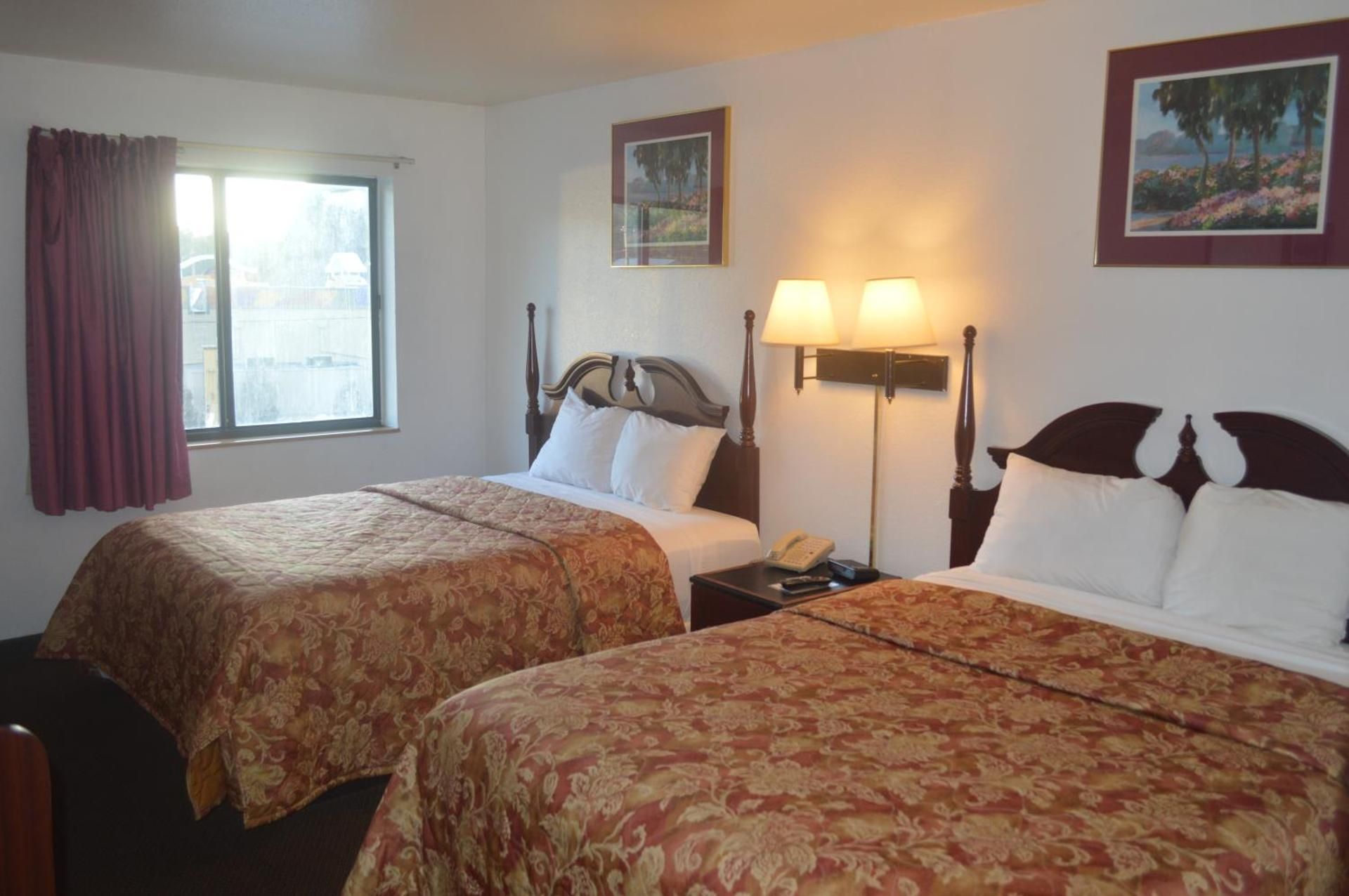 Double Room with Two Double Beds - Smoking
