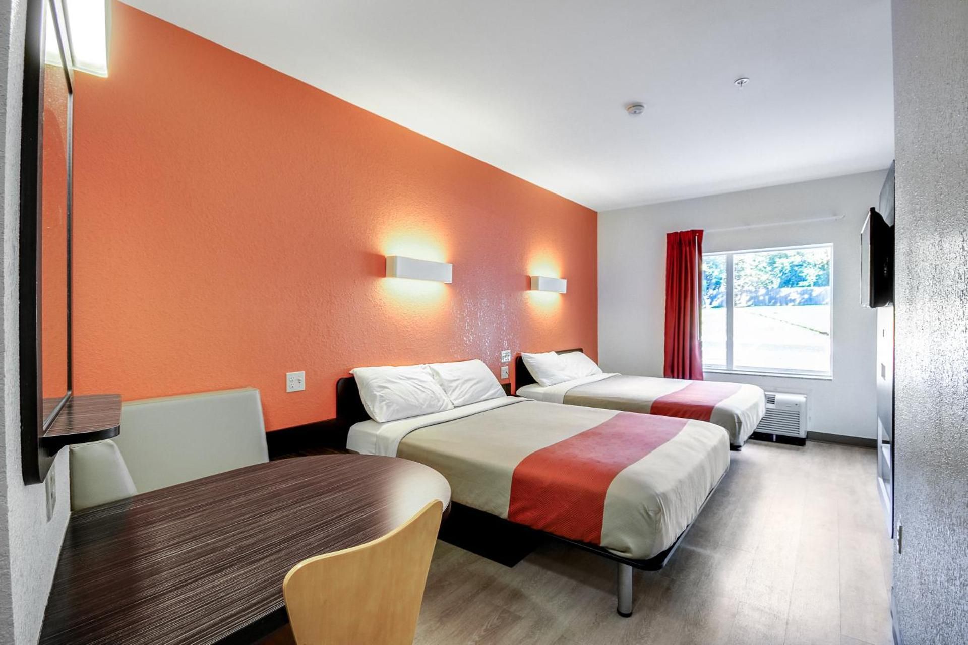 Motel 6 Allentown, PA Queen Room with Two Queen Beds - Disability Access - Non-Smoking