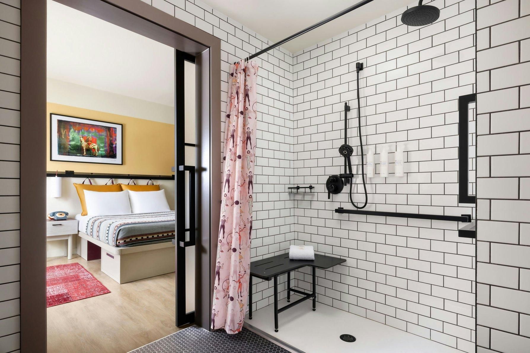 Moxy Allentown Downtown Queen, Guest room, 1 Queen 3