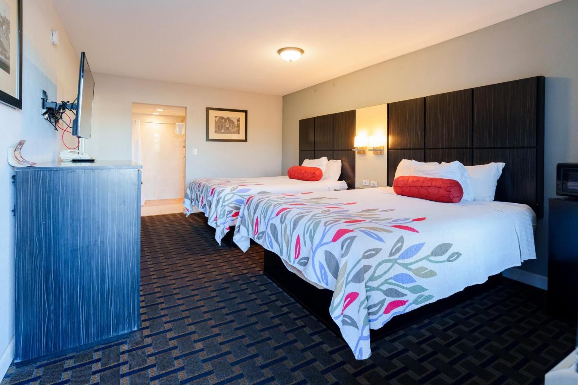 Queen Room - Disability Access