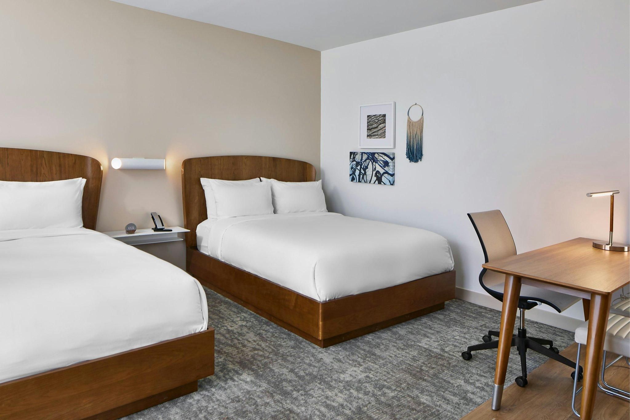 Studio 2 Queens, Studio, 2 Queen